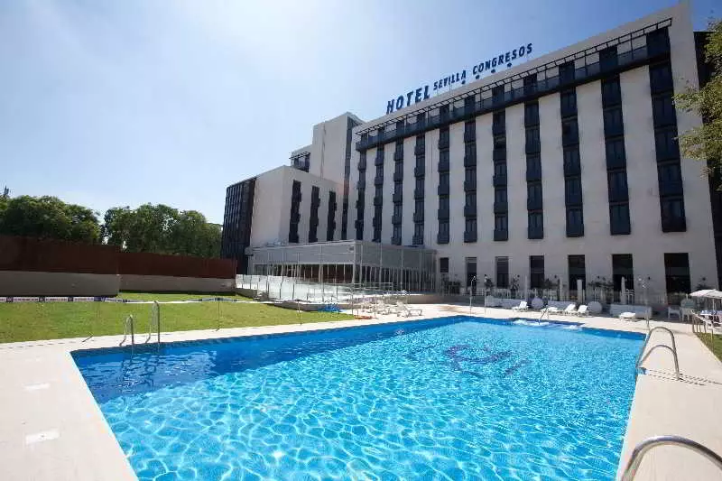 هتل Hotel M.A. Sevilla Congresos سویل