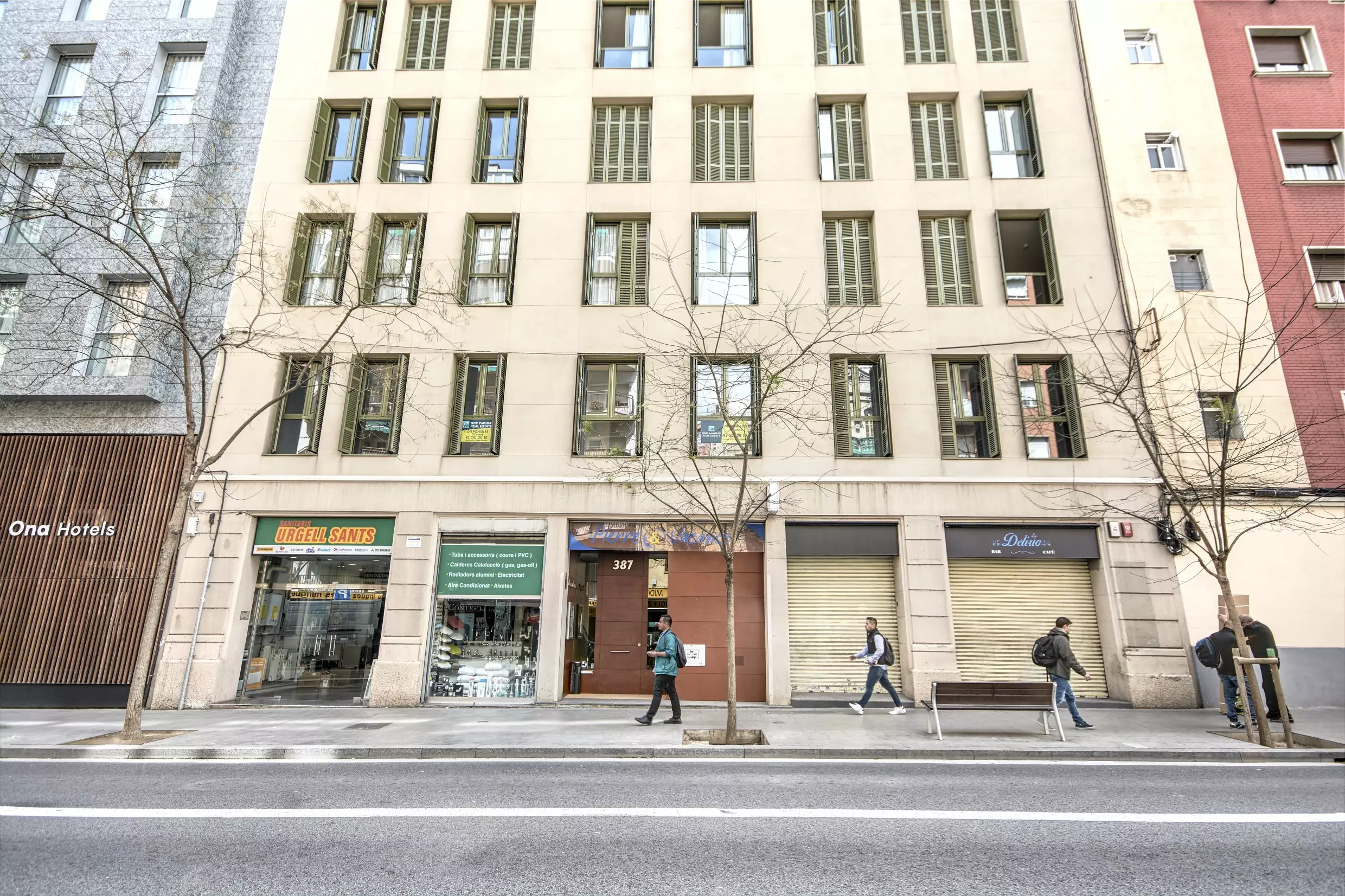 هتل Pierre & Vacances Apartamentos Barcelona Sants بارسلونا