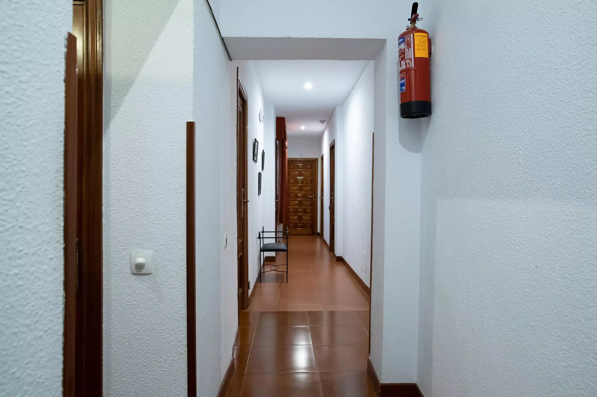 Alibaba https://cdn.alibaba.ir/ostorage/hotel-accommodation-images/6a07c8bf61ec039ef75e80b0_Madrid-Hostal-Tokio-1.webp