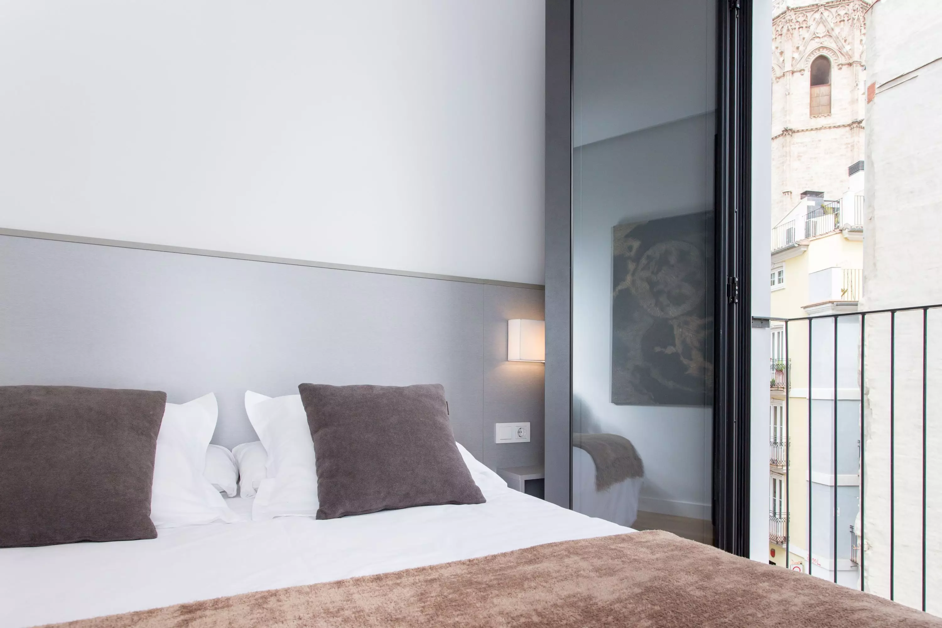 Alibaba https://cdn.alibaba.ir/ostorage/hotel-accommodation-images/6a07ccfd61ec039ef75e8438_Valencia-Mon-Suites-Catedral-1.webp
