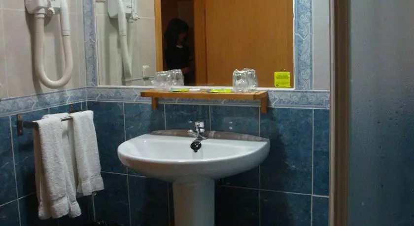 هتل Hotel Valdemoro Valdemoro