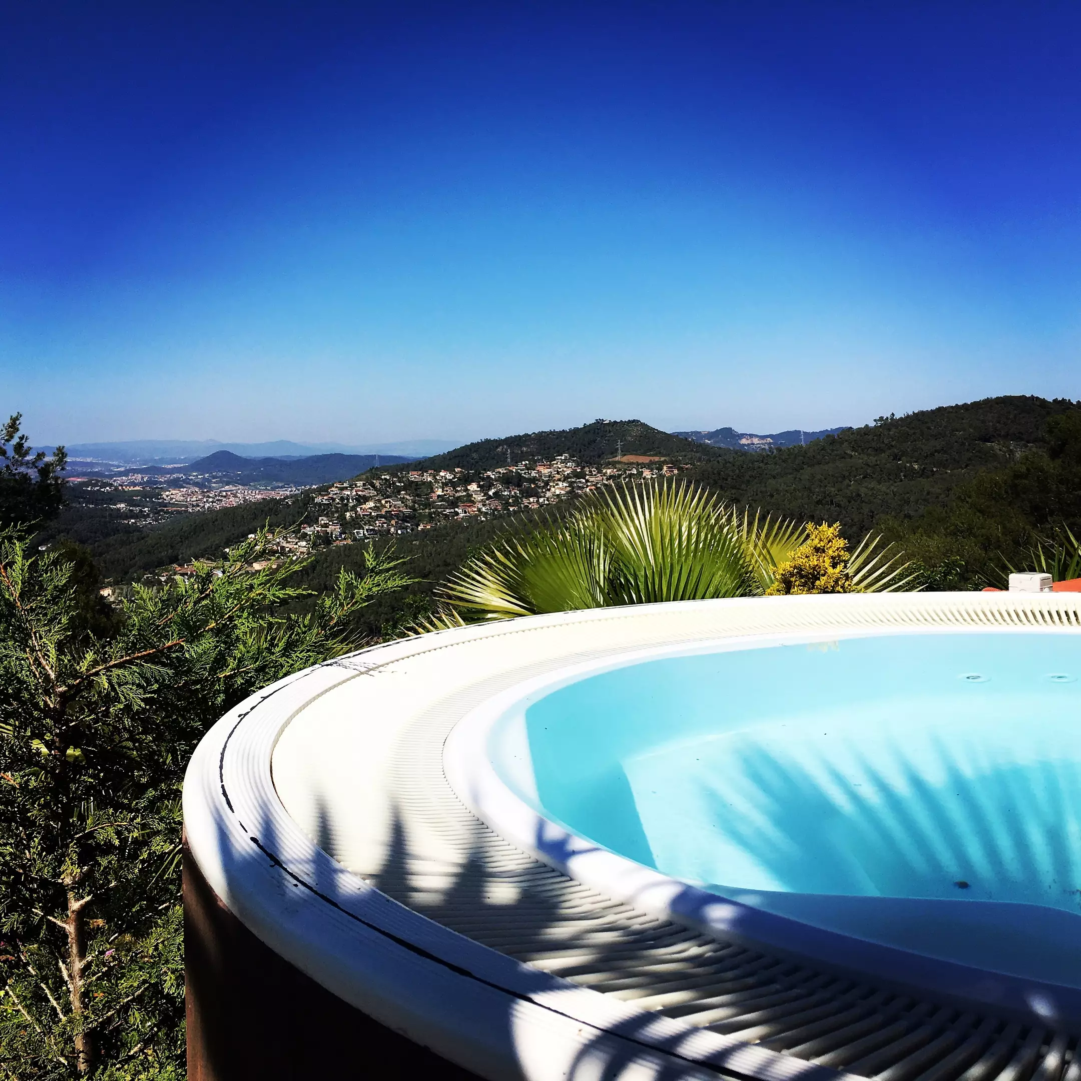 هتل Hotel Petit Mirador Torrelles de Llobregat