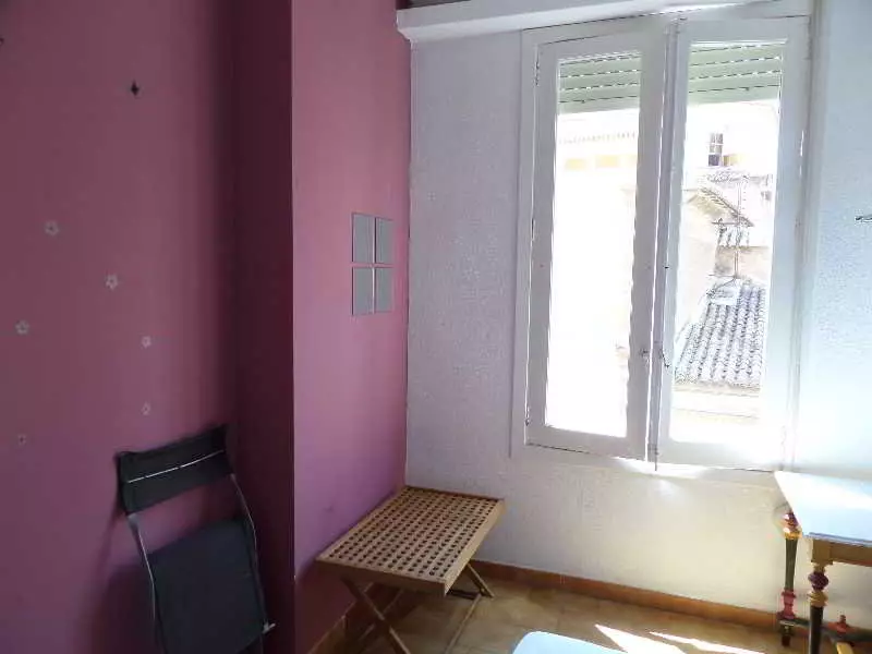 Alibaba https://cdn.alibaba.ir/ostorage/hotel-accommodation-images/6a07f16e61ec039ef75ea1ec_Valencia-Russafa-Youth-Hostel-1.webp