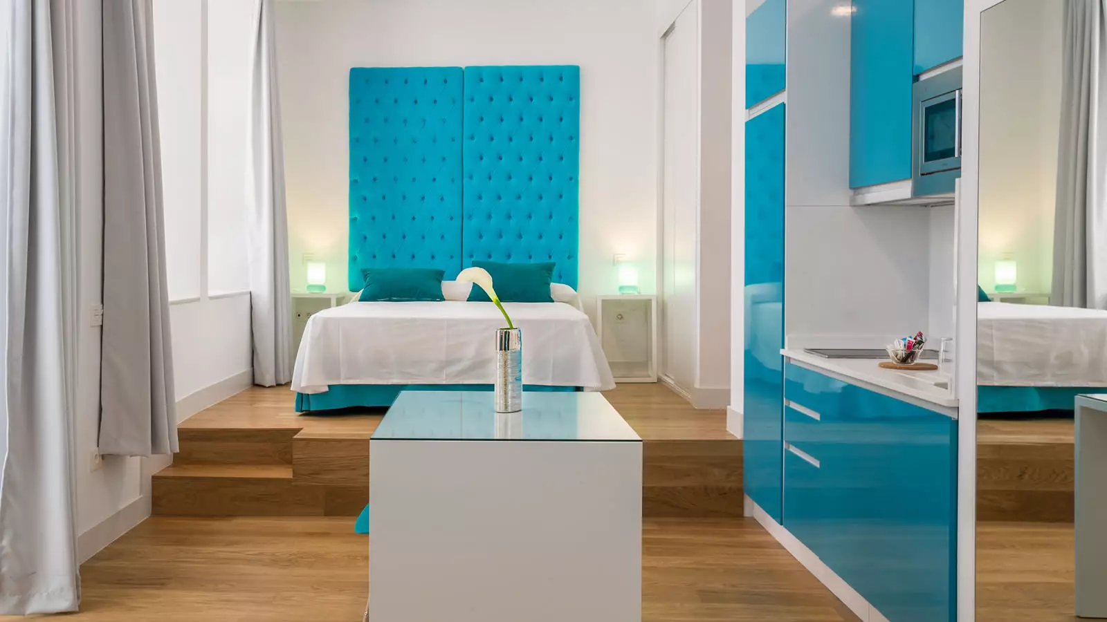 هتل Apartamentos Picasso Suites Málaga مالاگا