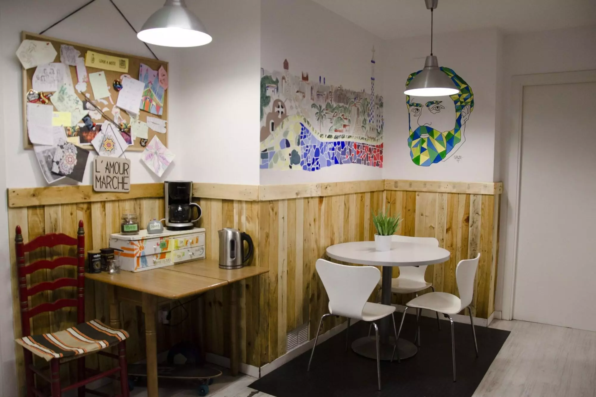 Alibaba https://cdn.alibaba.ir/ostorage/hotel-accommodation-images/6a08480561ec039ef75ee9c3_Barcelona-Rocket-Hostels-Gracia-1.webp