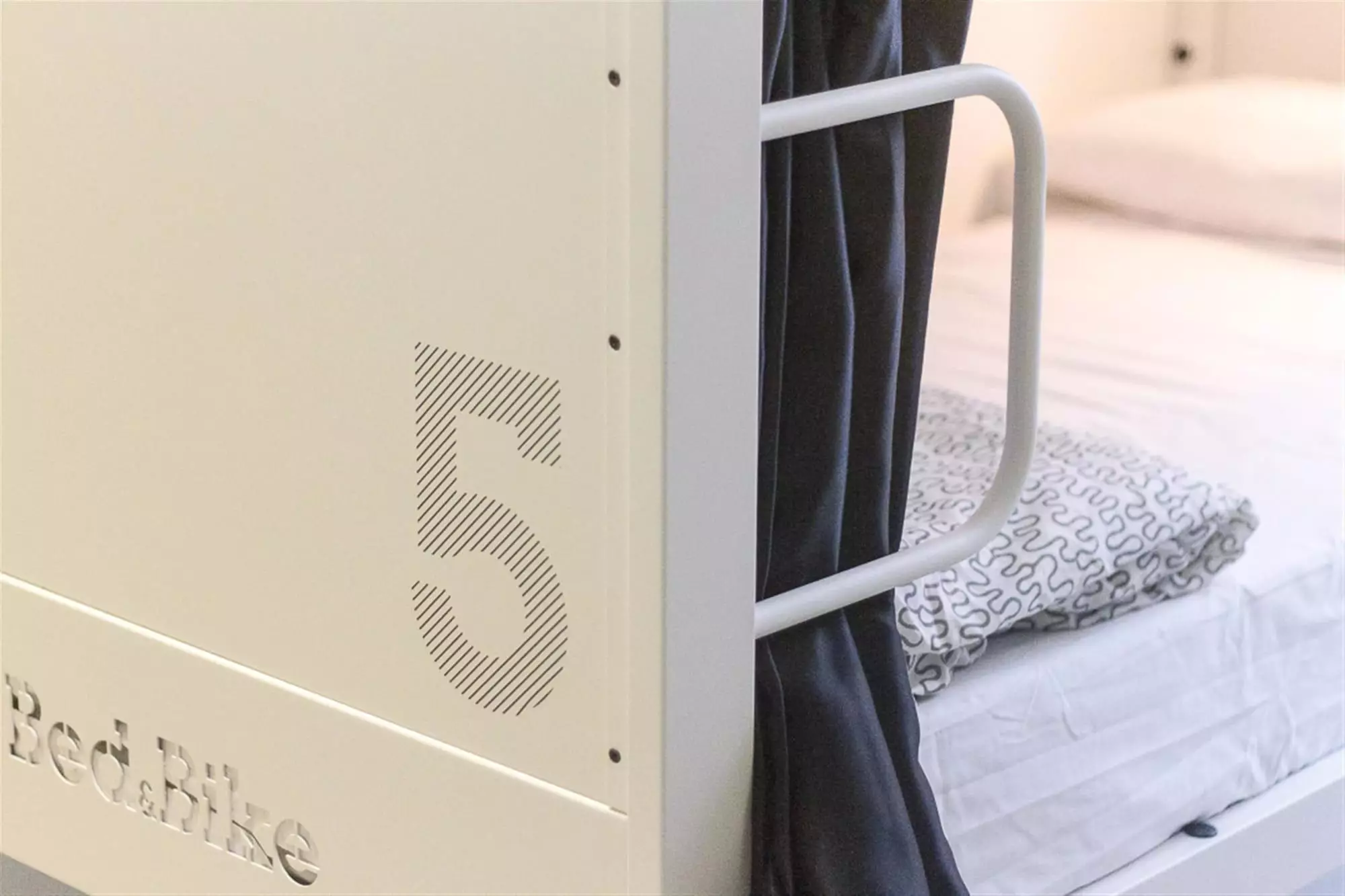 هتل Barcelona Bed&Bike - Hostel بارسلونا