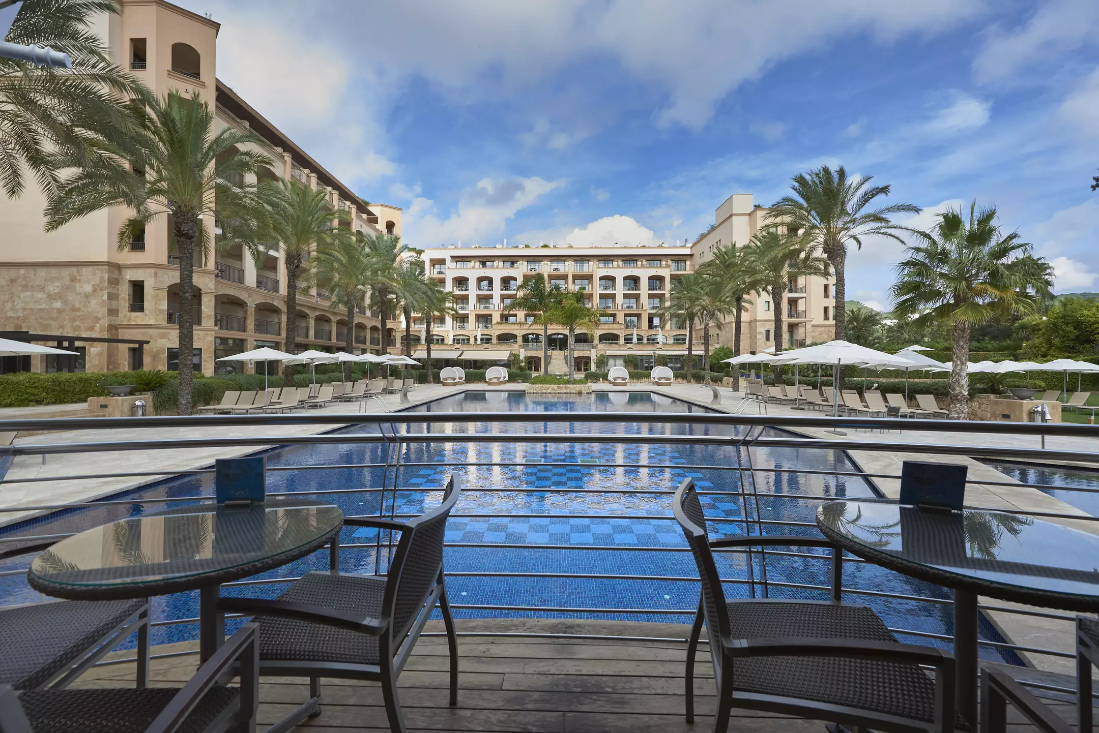هتل Insotel Fenicia Prestige Suites & Spa Santa Eulalia