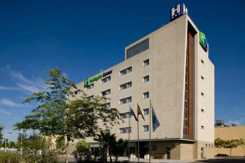 هتل Holiday Inn Express Valencia Bonaire Aldaia
