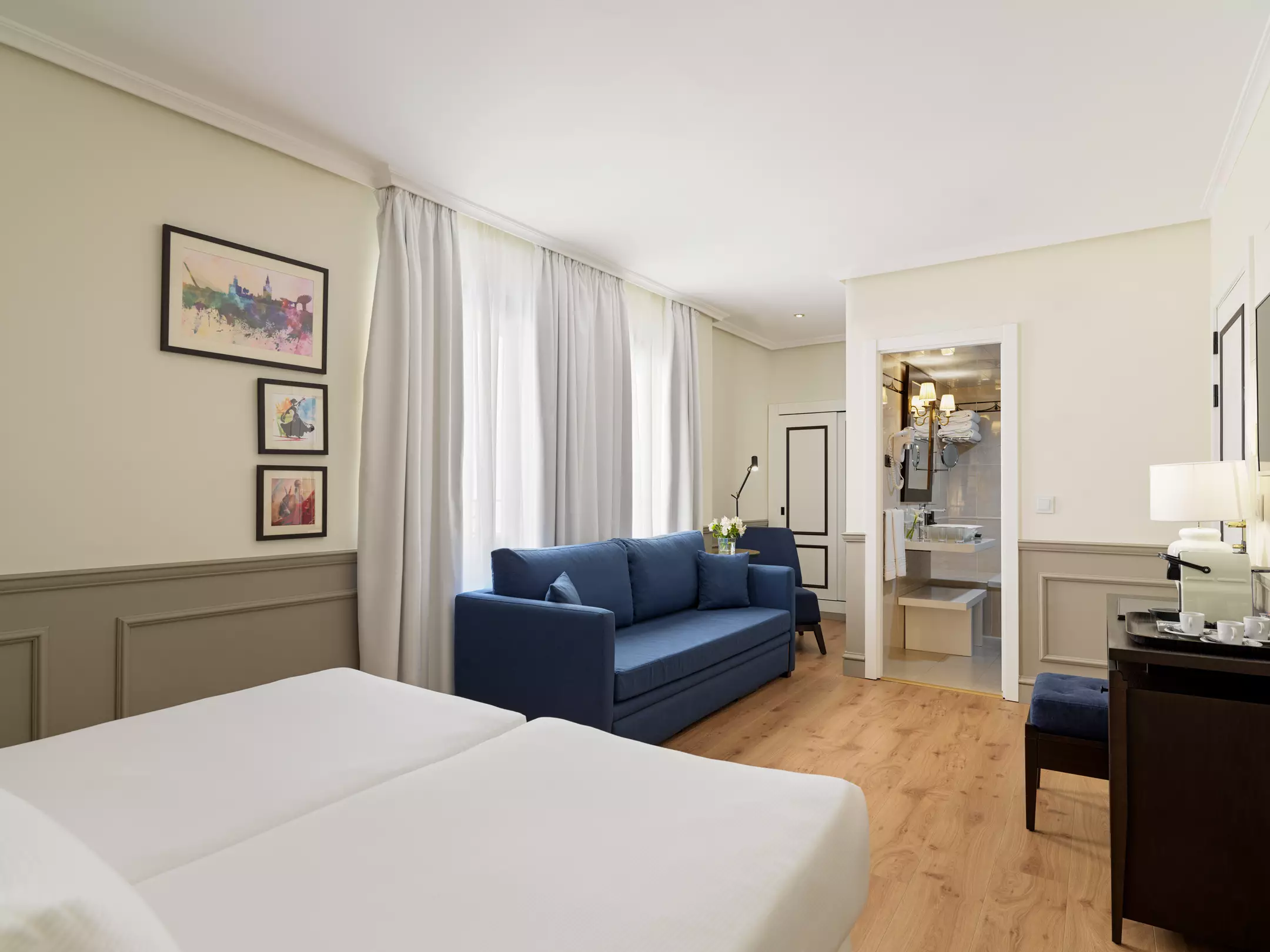 هتل H10 Corregidor Boutique Hotel سویل