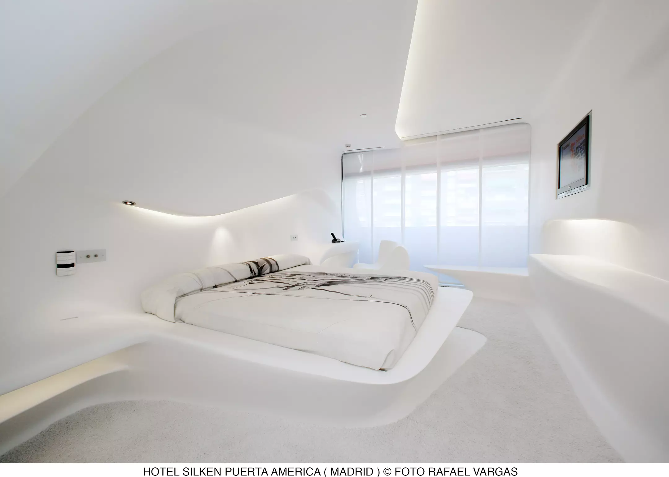 https://cdn.alibaba.ir/ostorage/hotel-accommodation-images/6a08920d61ec039ef75f240e_Madrid-Hotel-Puerta-Am-rica-3.webp