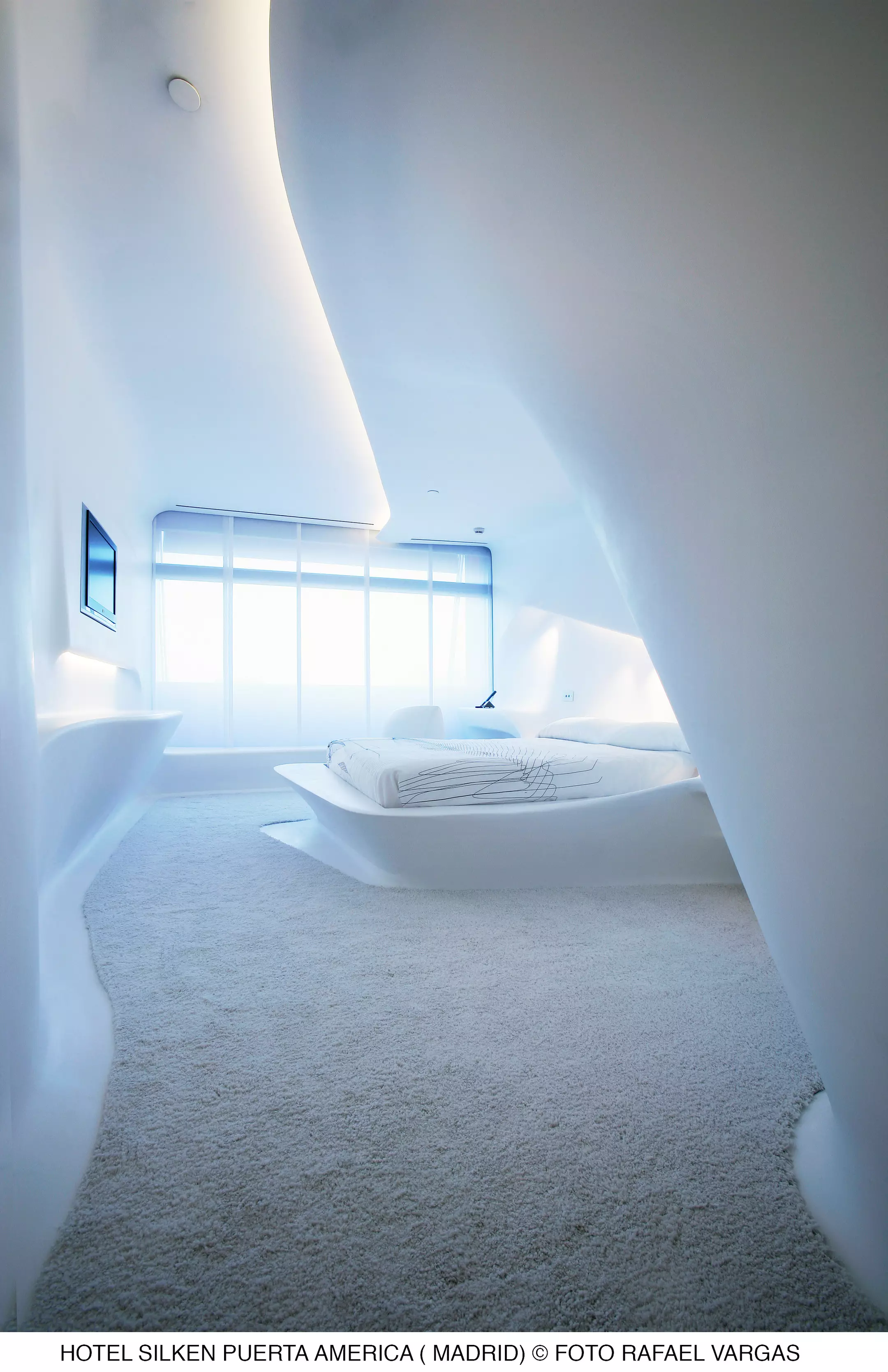 https://cdn.alibaba.ir/ostorage/hotel-accommodation-images/6a08920e61ec039ef75f240f_Madrid-Hotel-Puerta-Am-rica-4.webp