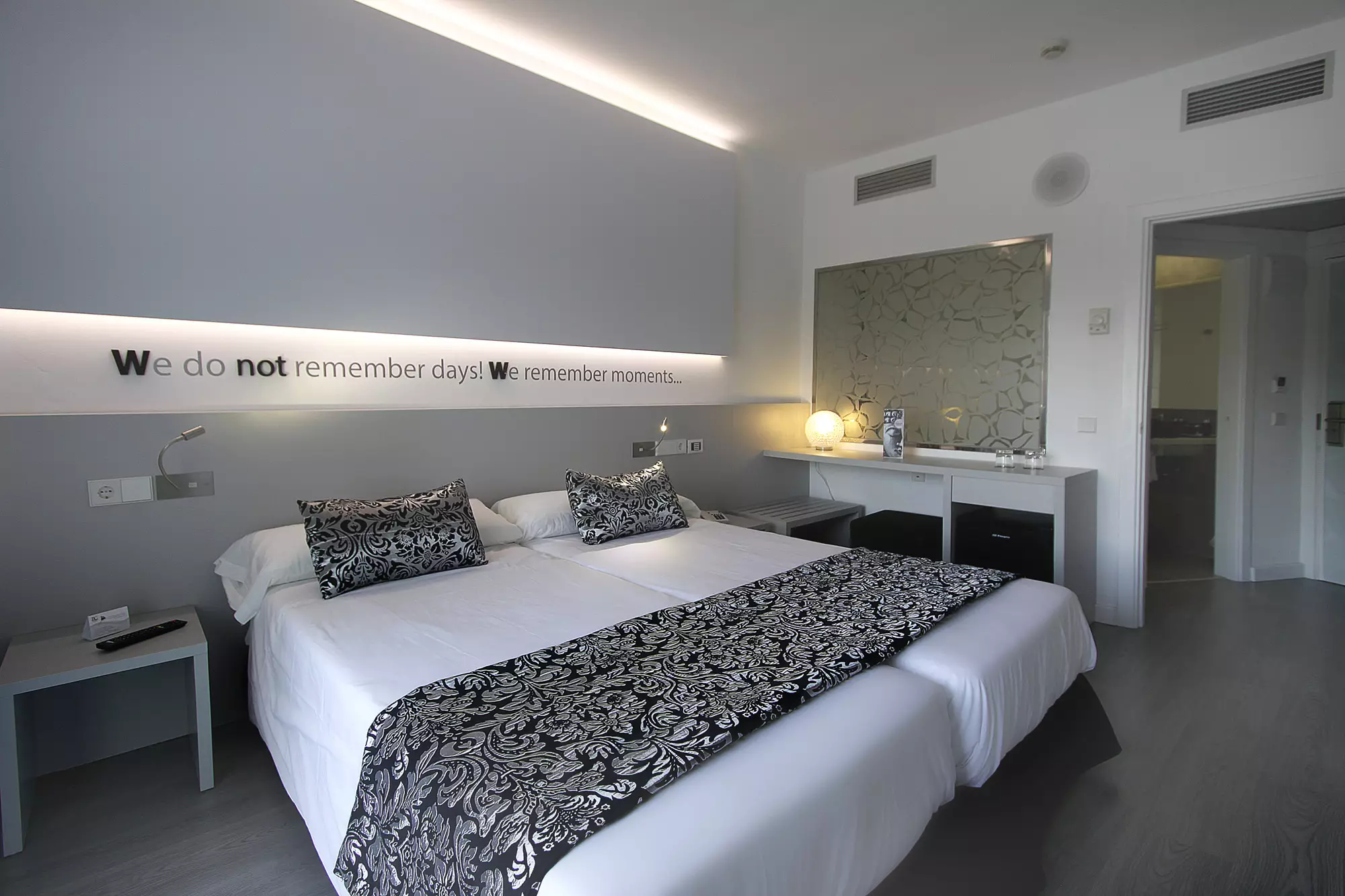 هتل Hotel BG Pamplona Playa de Palma