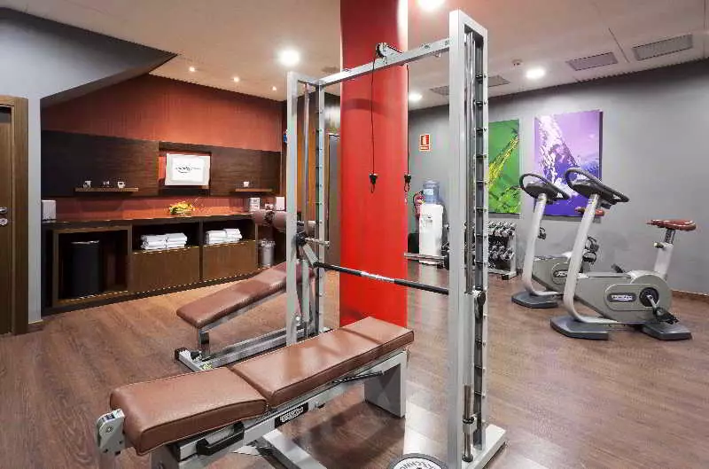 هتل Hotel ILUNION Auditori بارسلونا