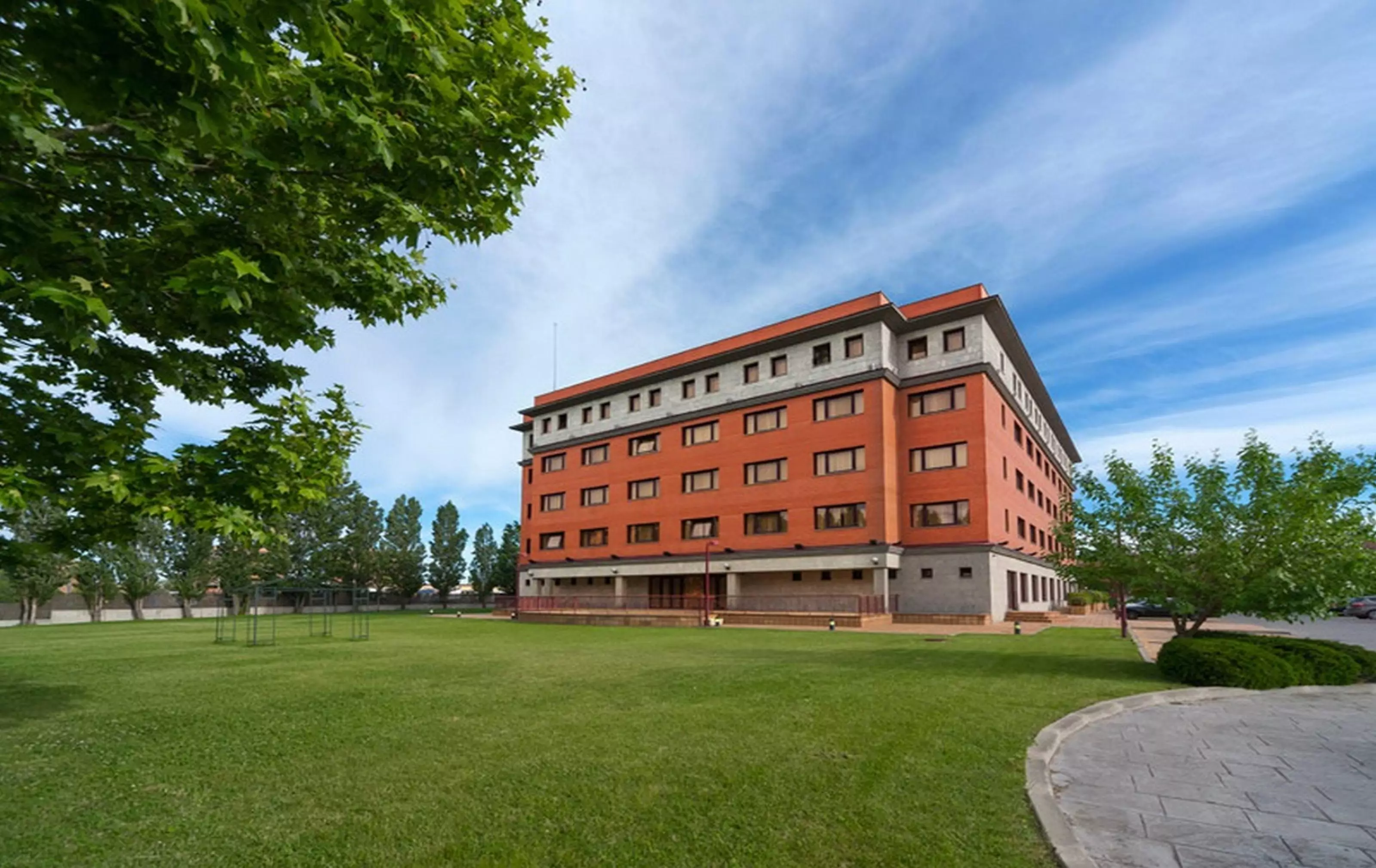 Alibaba https://cdn.alibaba.ir/ostorage/hotel-accommodation-images/6a089cad61ec039ef75f2ccb_Getafe-Exe-Getafe-1.webp