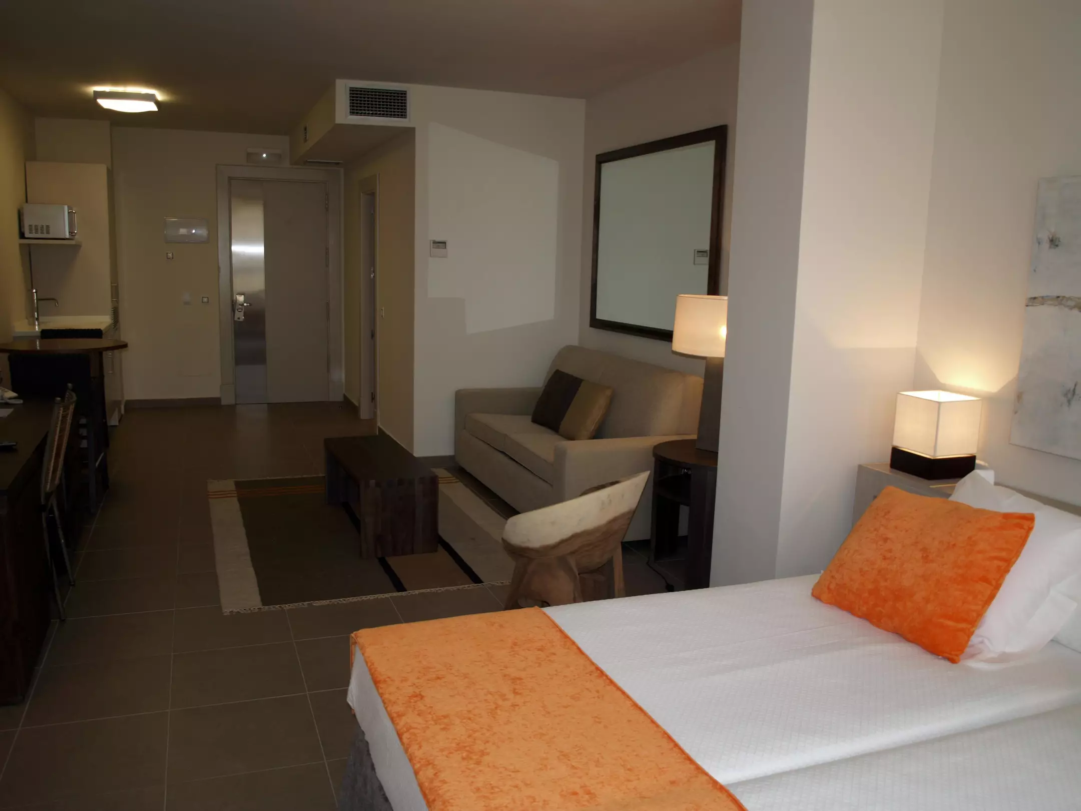 هتل Eco Alcalá Suites مادرید