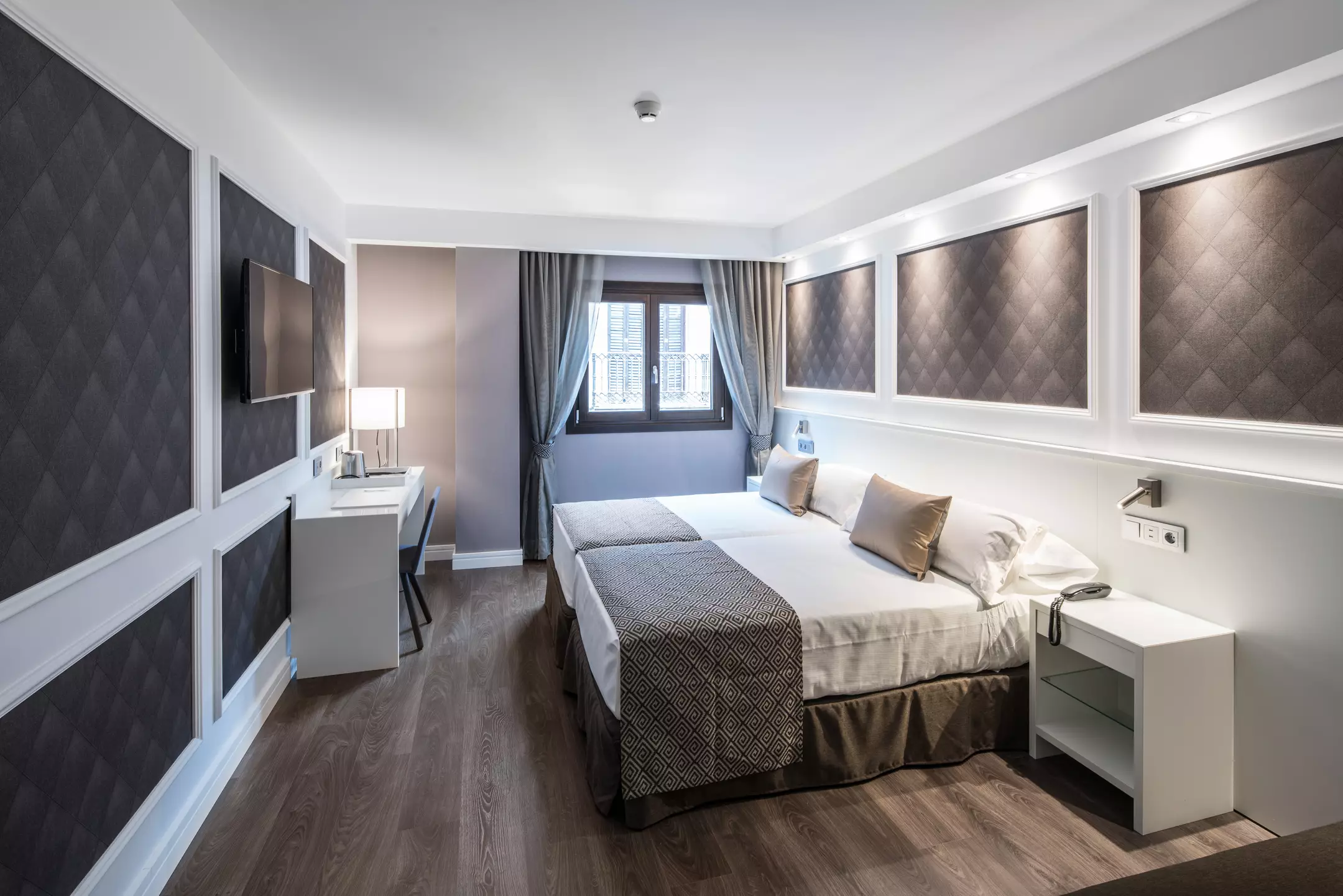 Alibaba https://cdn.alibaba.ir/ostorage/hotel-accommodation-images/6a08ef3861ec039ef75f6cab_Barcelona-Catalonia-Magdalenes-0.webp