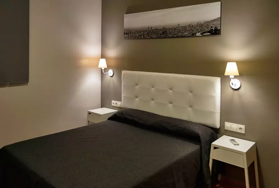 هتل Hostal Sant Pau بارسلونا