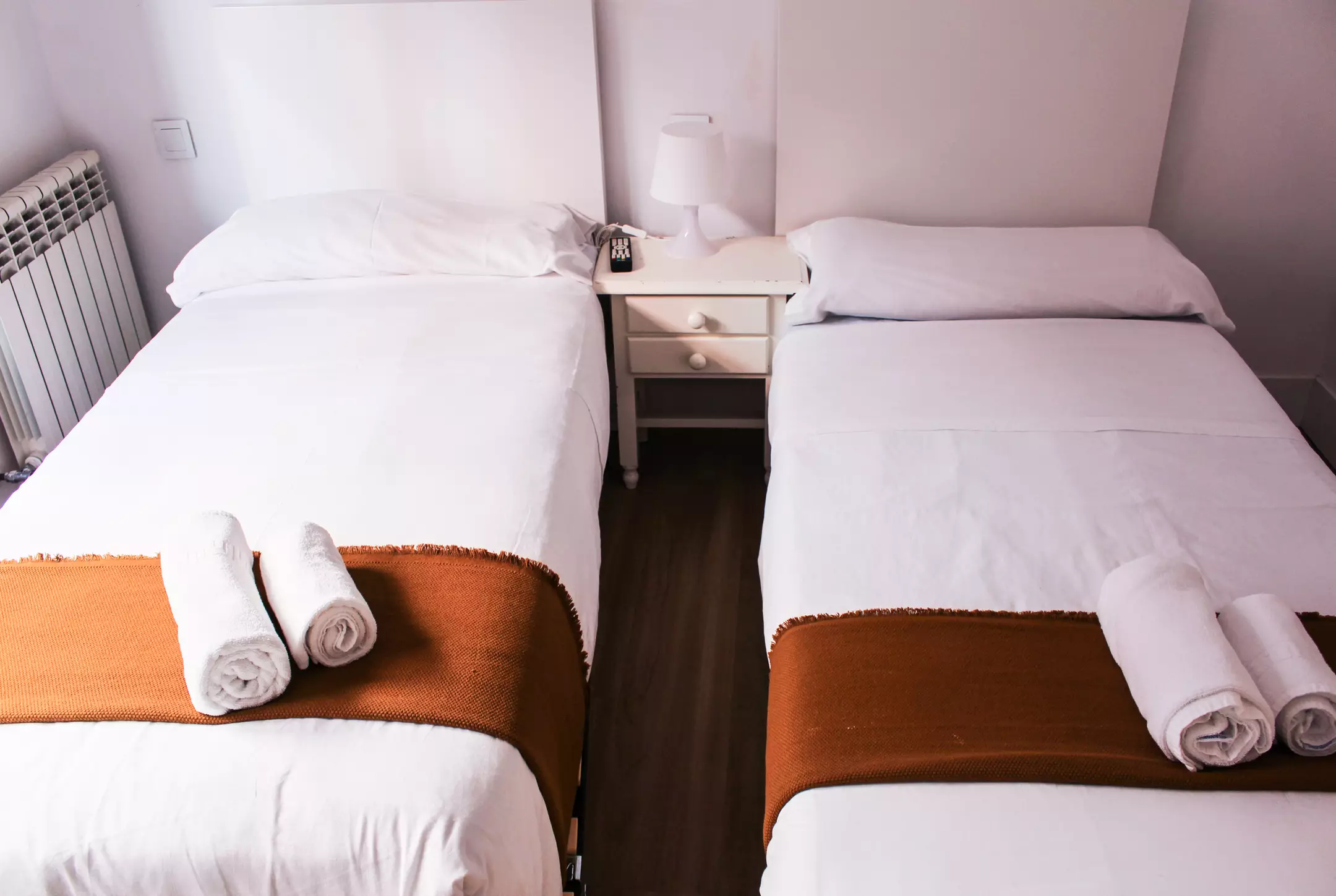 هتل Hostal La Estrella مادرید