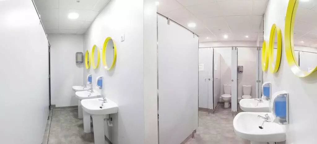 Alibaba https://cdn.alibaba.ir/ostorage/hotel-accommodation-images/6a0923ae61ec039ef75f96f9_Valencia-Up-Hostel-Valencia-1.webp