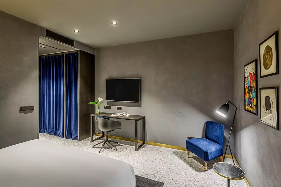 Alibaba https://cdn.alibaba.ir/ostorage/hotel-accommodation-images/6a0928af61ec039ef75f9b68_Barcelona-Room-Mate-Gerard-1.webp