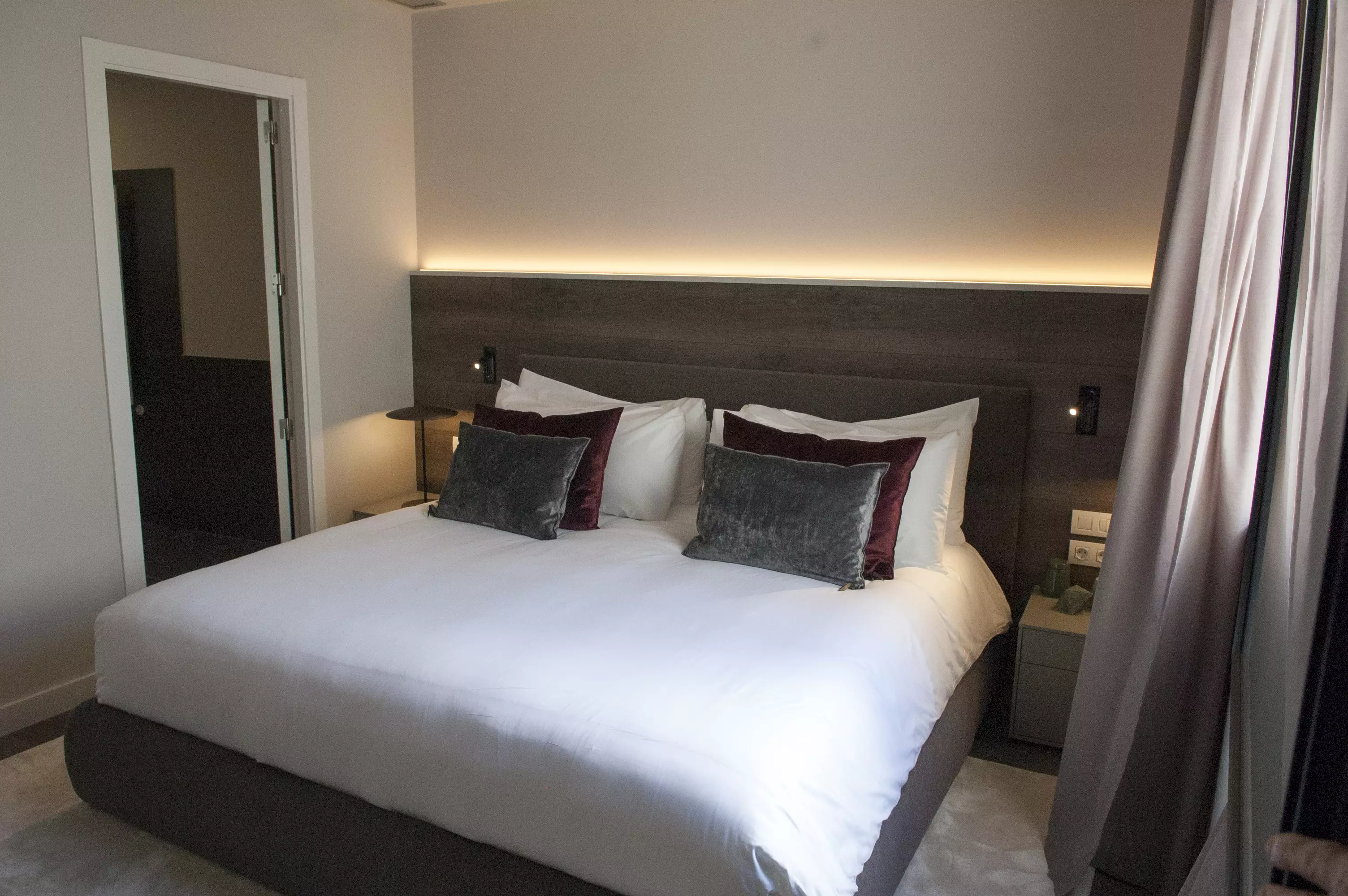 هتل Casagrand Luxury Suites بارسلونا