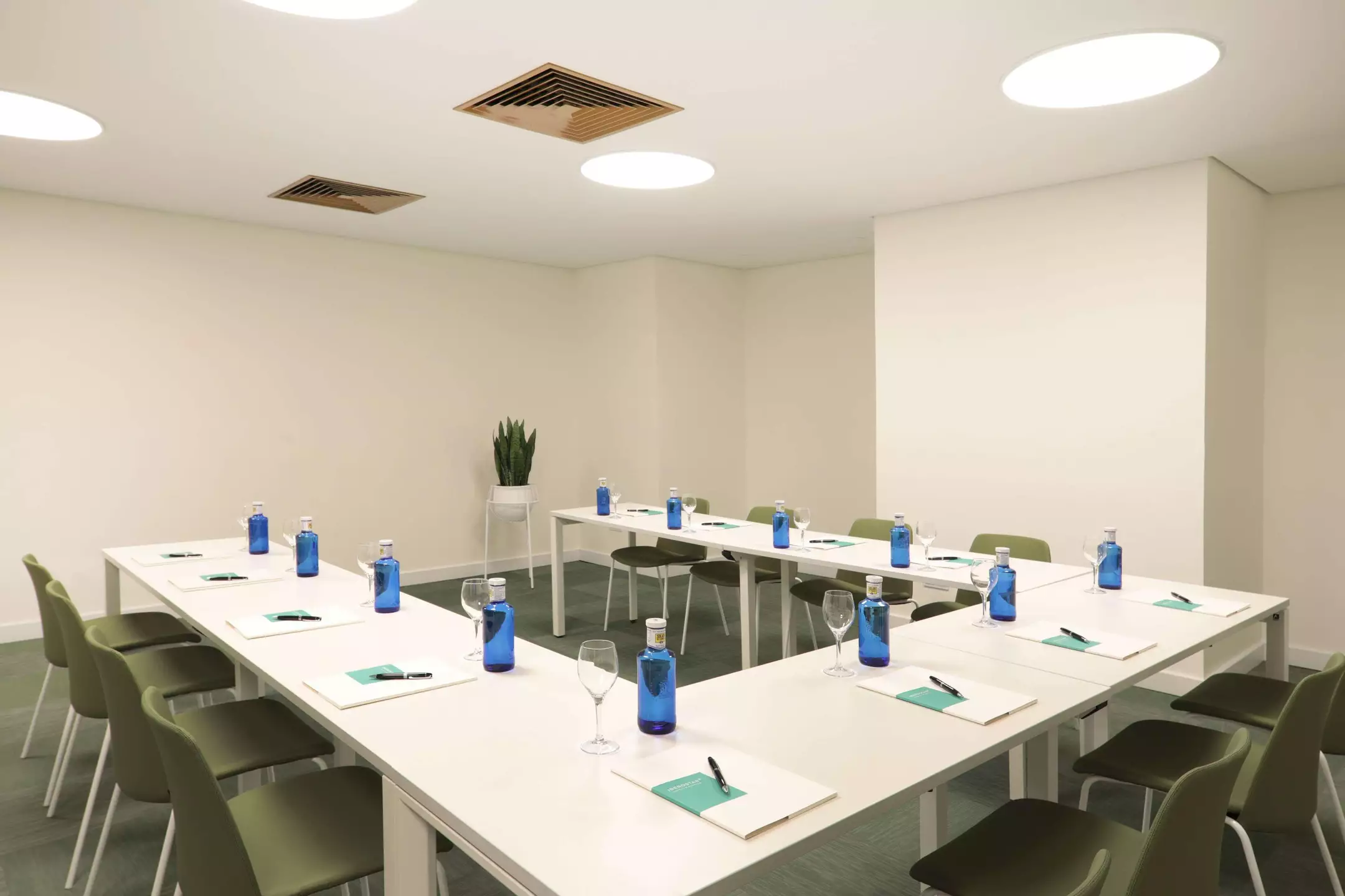 Alibaba https://cdn.alibaba.ir/ostorage/hotel-accommodation-images/6a0936a761ec039ef75fa51a_Barcelona-Iberostar-Selection-Paseo-de-Gracia-1.webp
