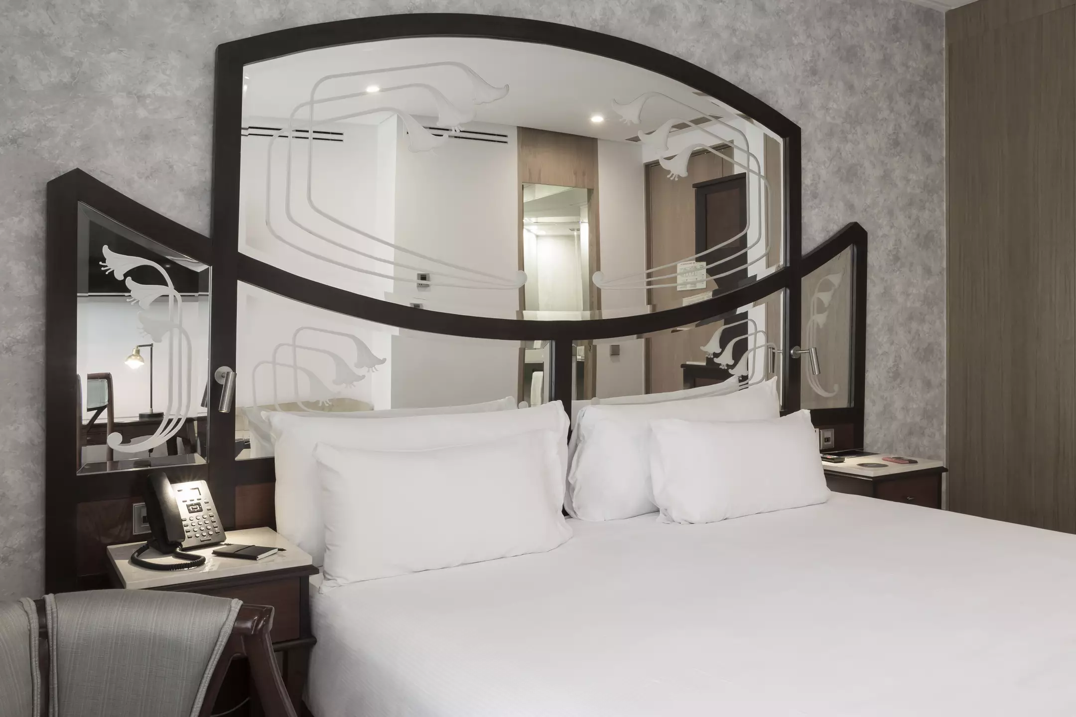 https://cdn.alibaba.ir/ostorage/hotel-accommodation-images/6a0958cd61ec039ef75fc082_Madrid-ICON-Casona-1900-3.webp