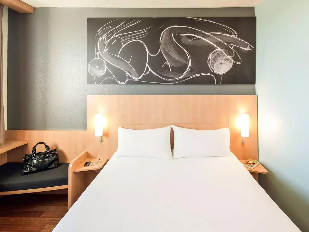 هتل ibis Barcelona Meridiana بارسلونا
