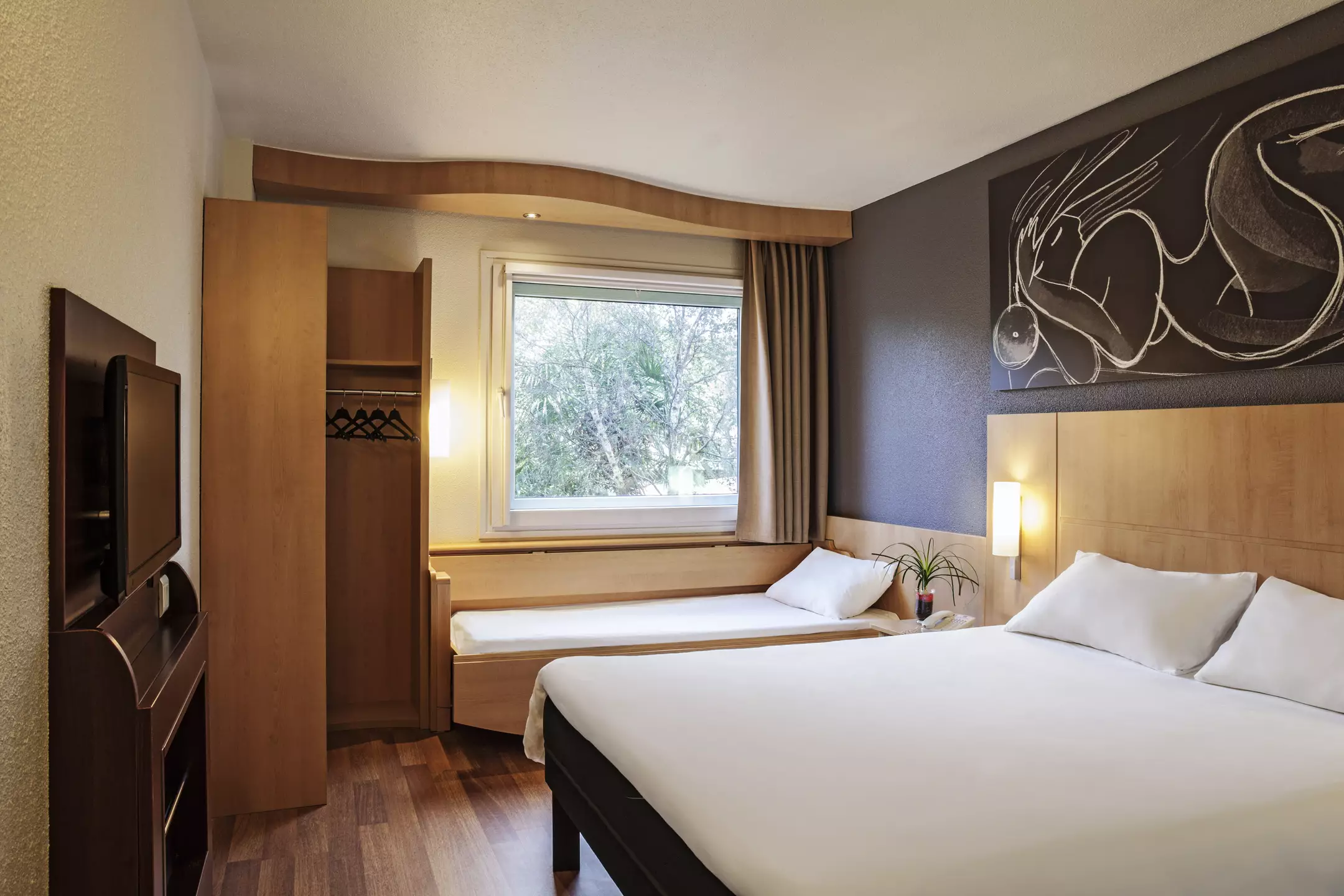 هتل ibis Barcelona Meridiana بارسلونا