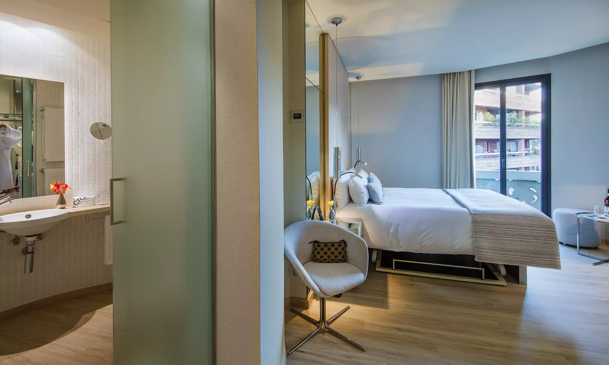 Alibaba https://cdn.alibaba.ir/ostorage/hotel-accommodation-images/6a09b31a61ec039ef76002a2_Barcelona-Cram-1.webp