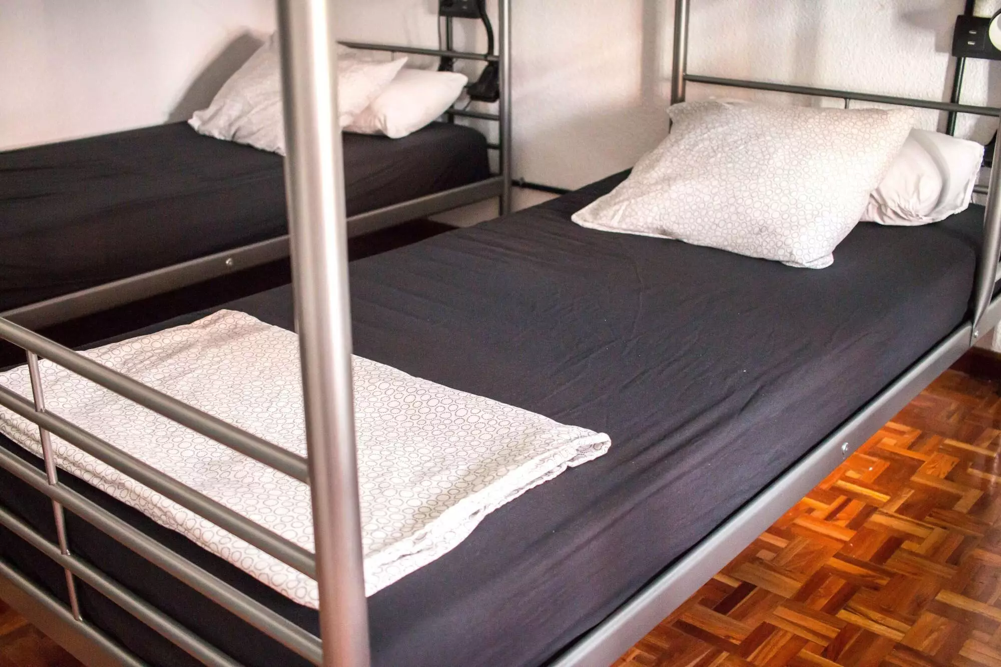 هتل Hostel One Madrid مادرید