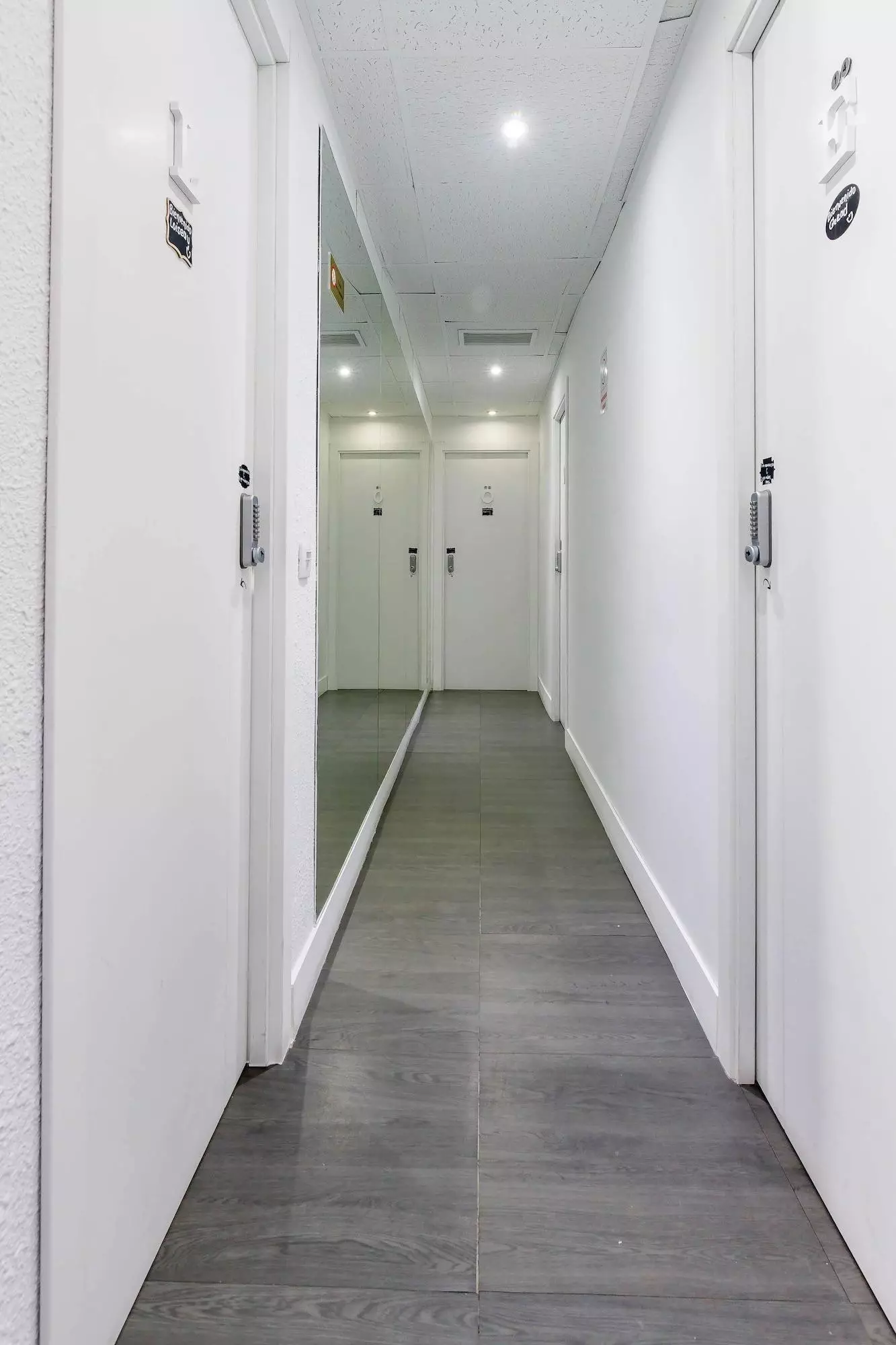 https://cdn.alibaba.ir/ostorage/hotel-accommodation-images/6a09ef7b61ec039ef7603099_Madrid-A-Z-Ulises-3.webp