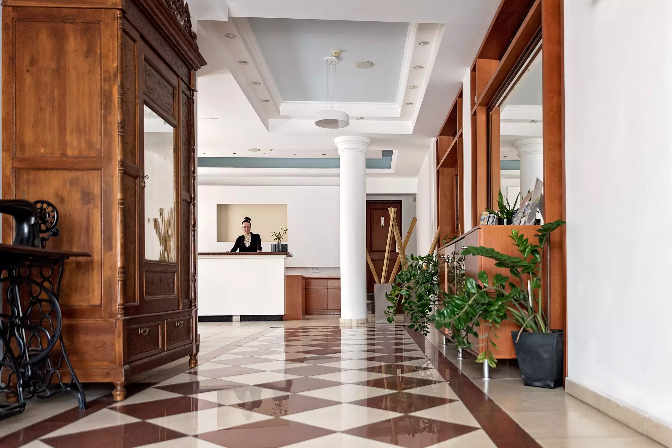 Alibaba https://cdn.alibaba.ir/ostorage/hotel-accommodation-images/6a0a4184c86edf55f7228590_Paphos-Pyramos-0.webp