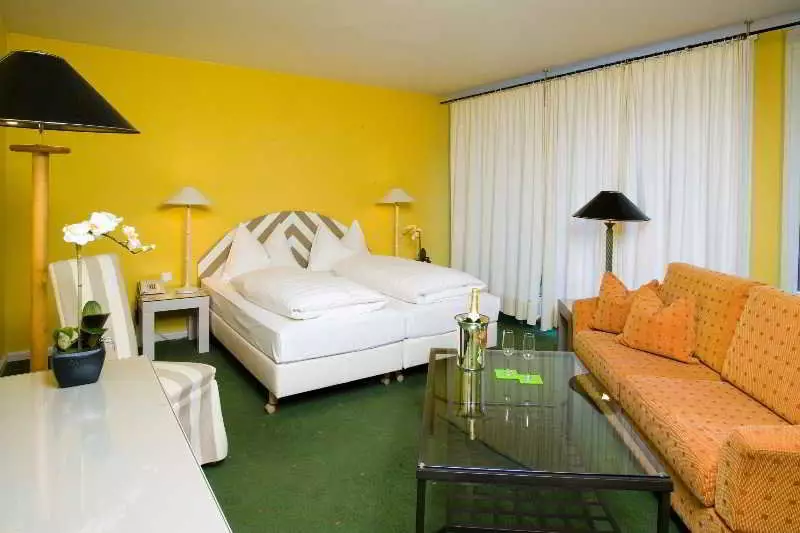 هتل Hotel Neutor Salzburg