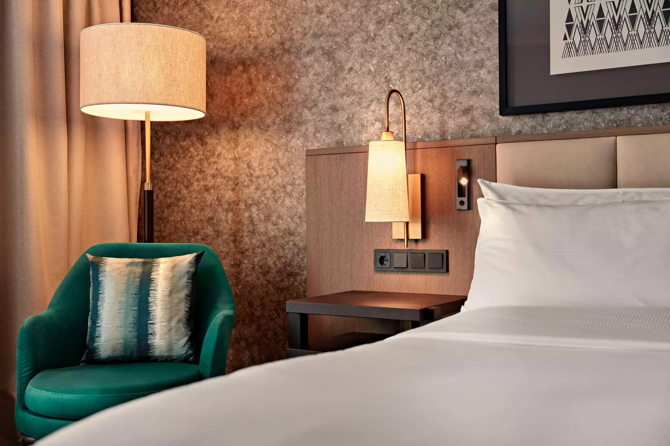 Alibaba https://cdn.alibaba.ir/ostorage/hotel-accommodation-images/6a0a910b61ec039ef76046aa_Vienna-Hilton-Vienna-Park-1.webp