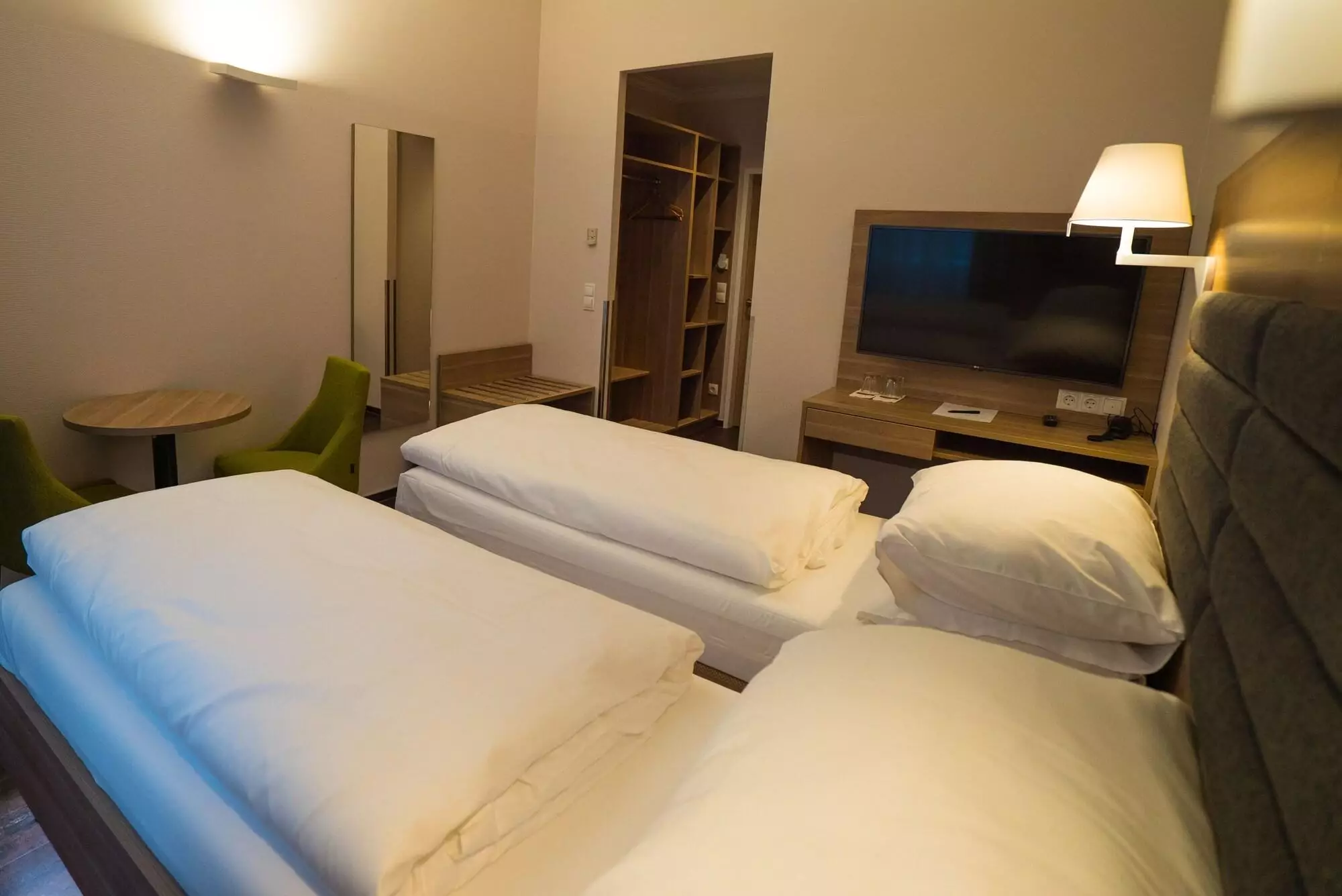 Alibaba https://cdn.alibaba.ir/ostorage/hotel-accommodation-images/6a0aa57a61ec039ef76057ce_Vienna-Hotel-Marc-Aurel-1.webp