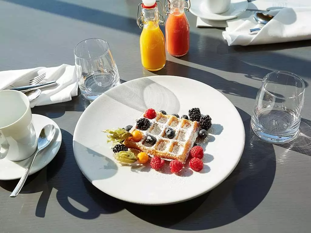 Alibaba https://cdn.alibaba.ir/ostorage/hotel-accommodation-images/6a0ab26d61ec039ef7606274_Vienna-SO-Vienna-1.webp