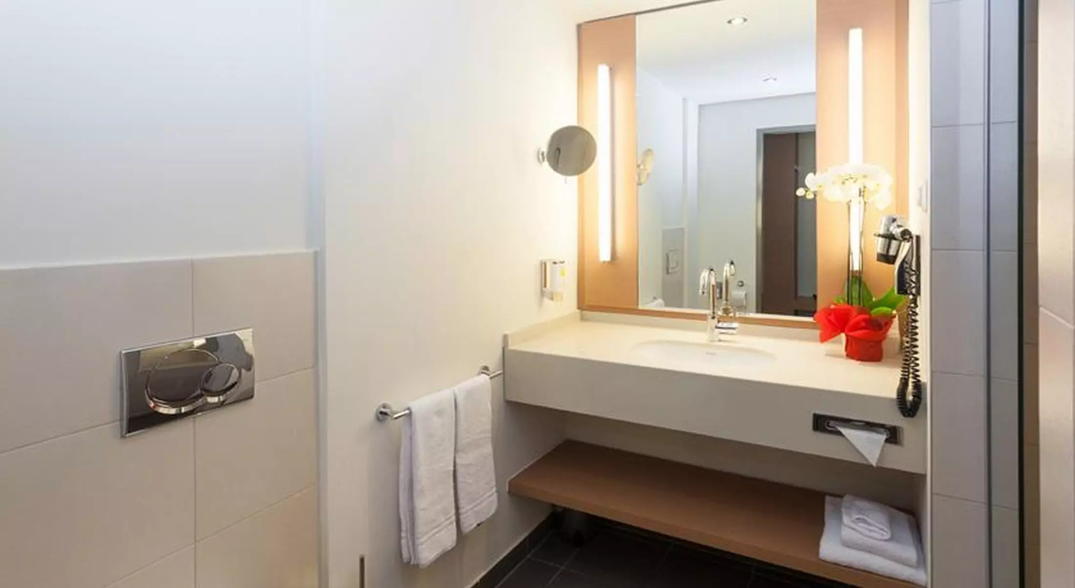 هتل Fourside Hotel & Suites Vienna وین