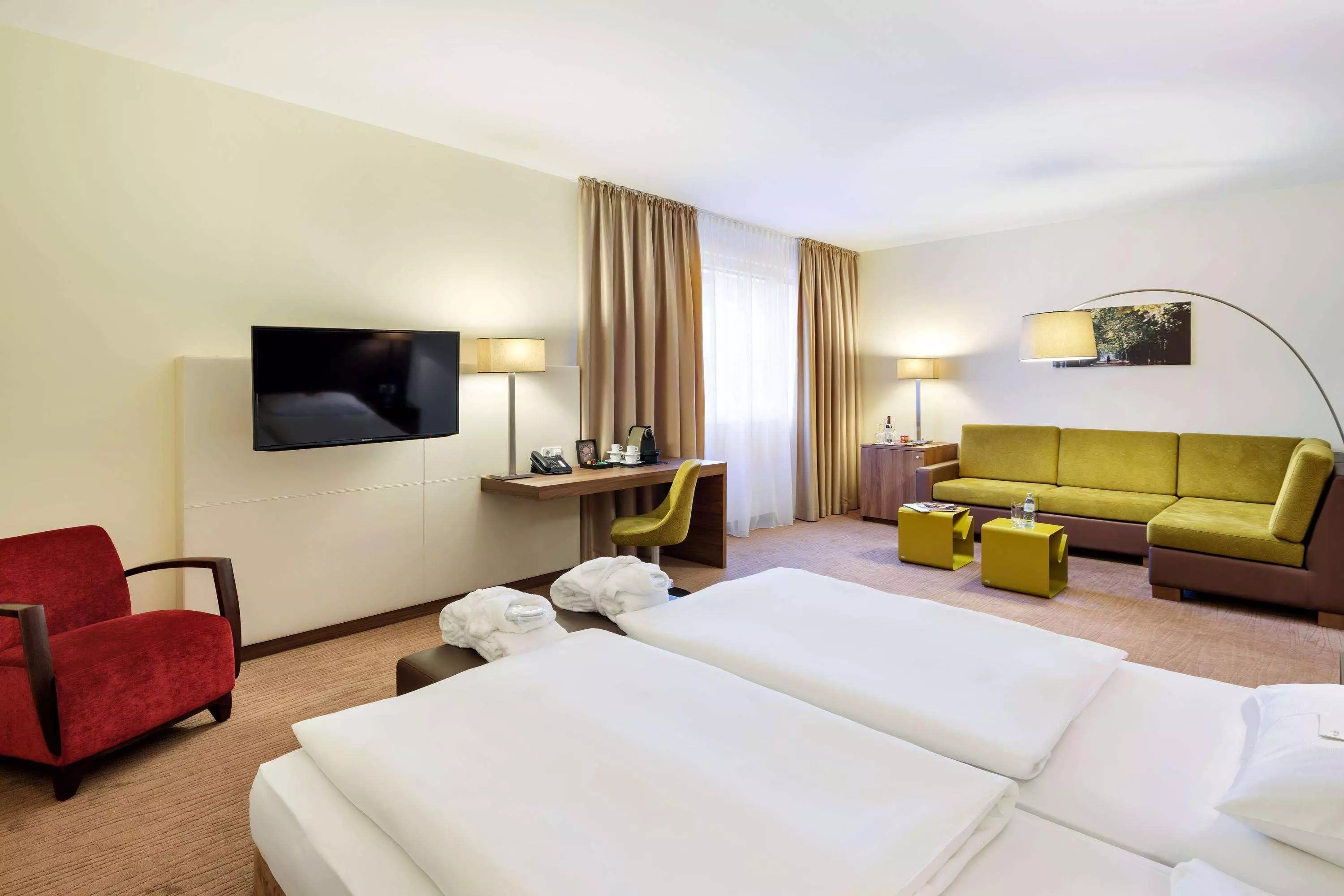 هتل Austria Trend Hotel Doppio وین