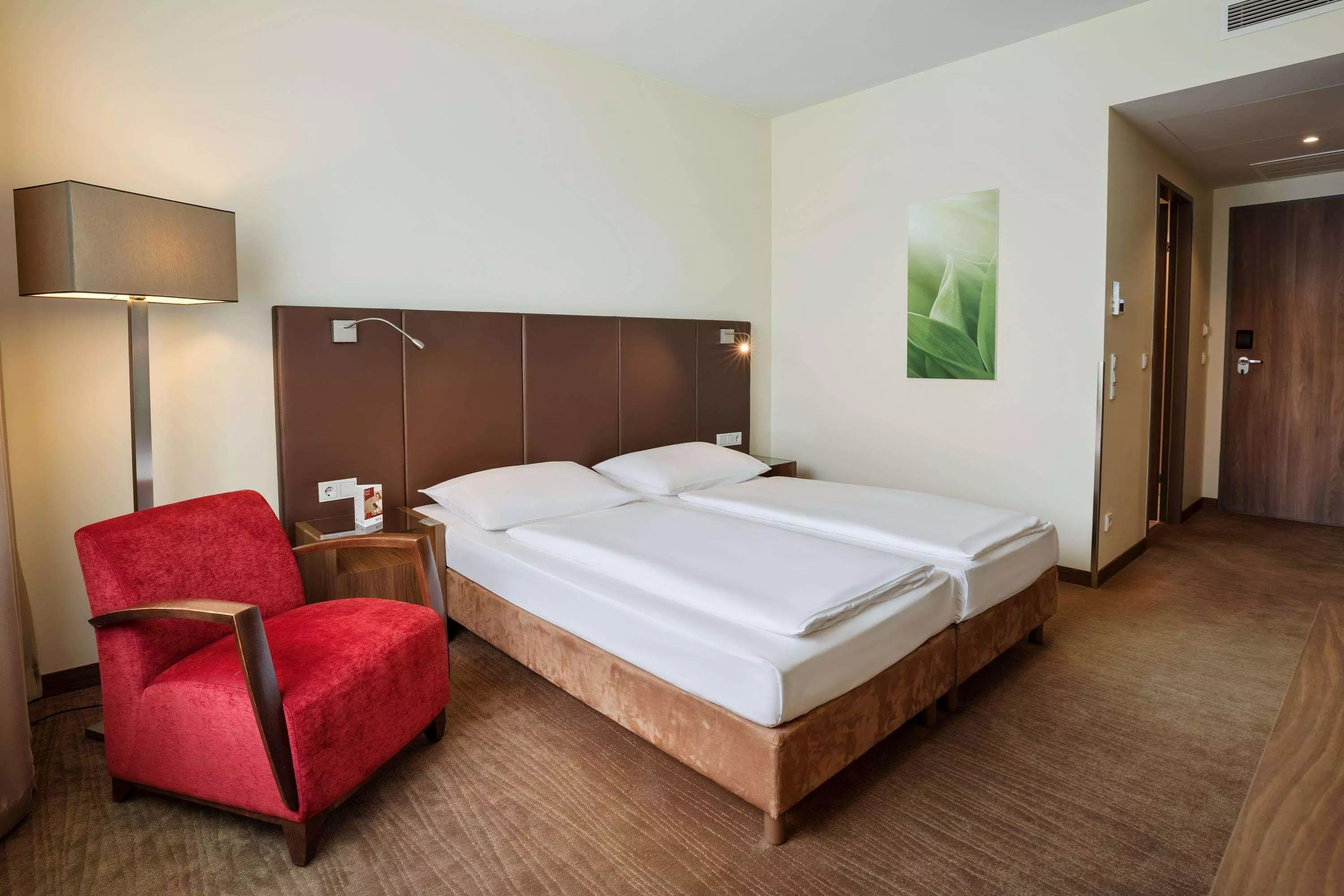 هتل Austria Trend Hotel Doppio وین