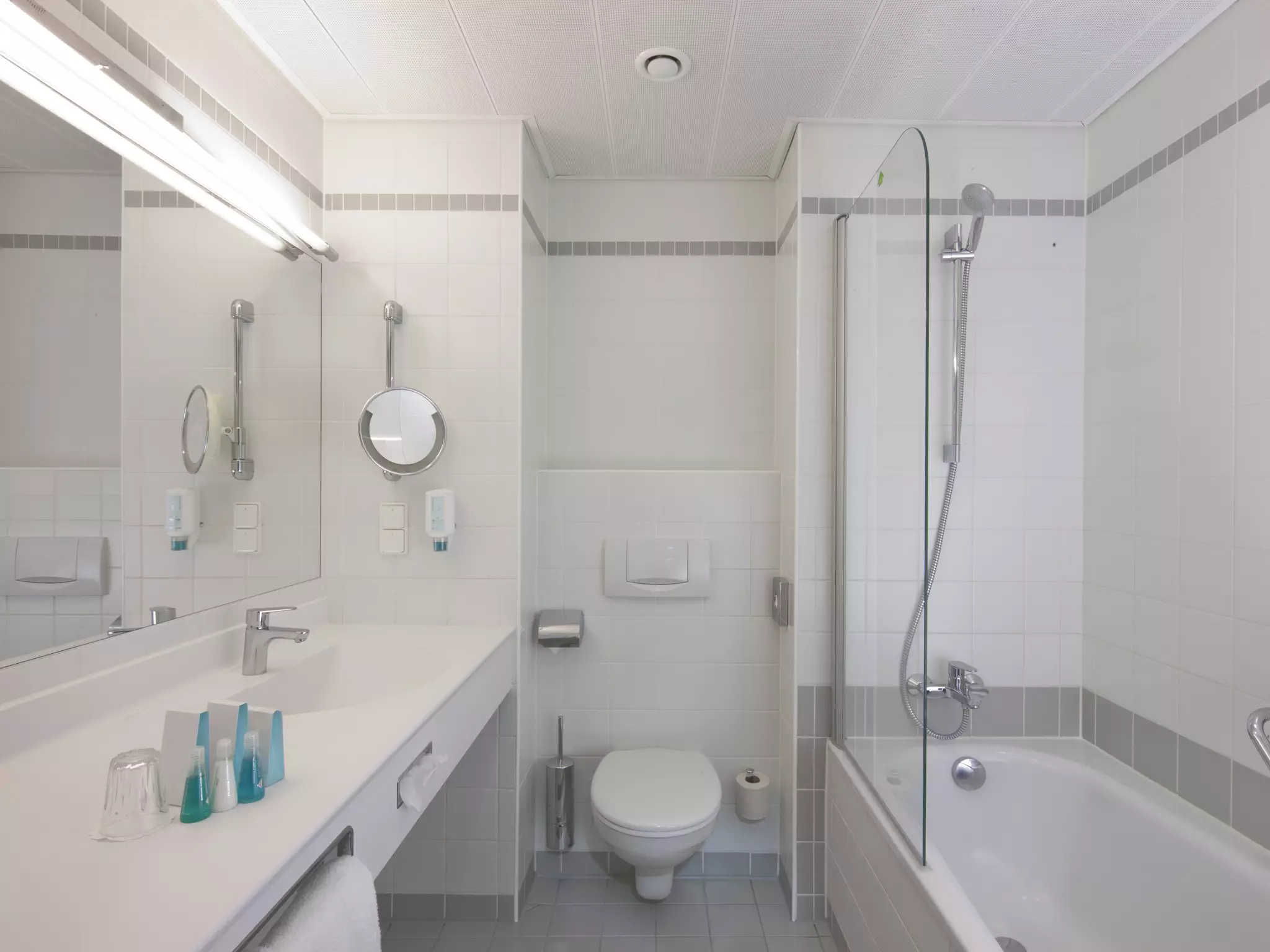Alibaba https://cdn.alibaba.ir/ostorage/hotel-accommodation-images/6a0ac60161ec039ef760730a_Salzburg-Austria-Trend-Hotel-Europa-Salzburg-1.webp