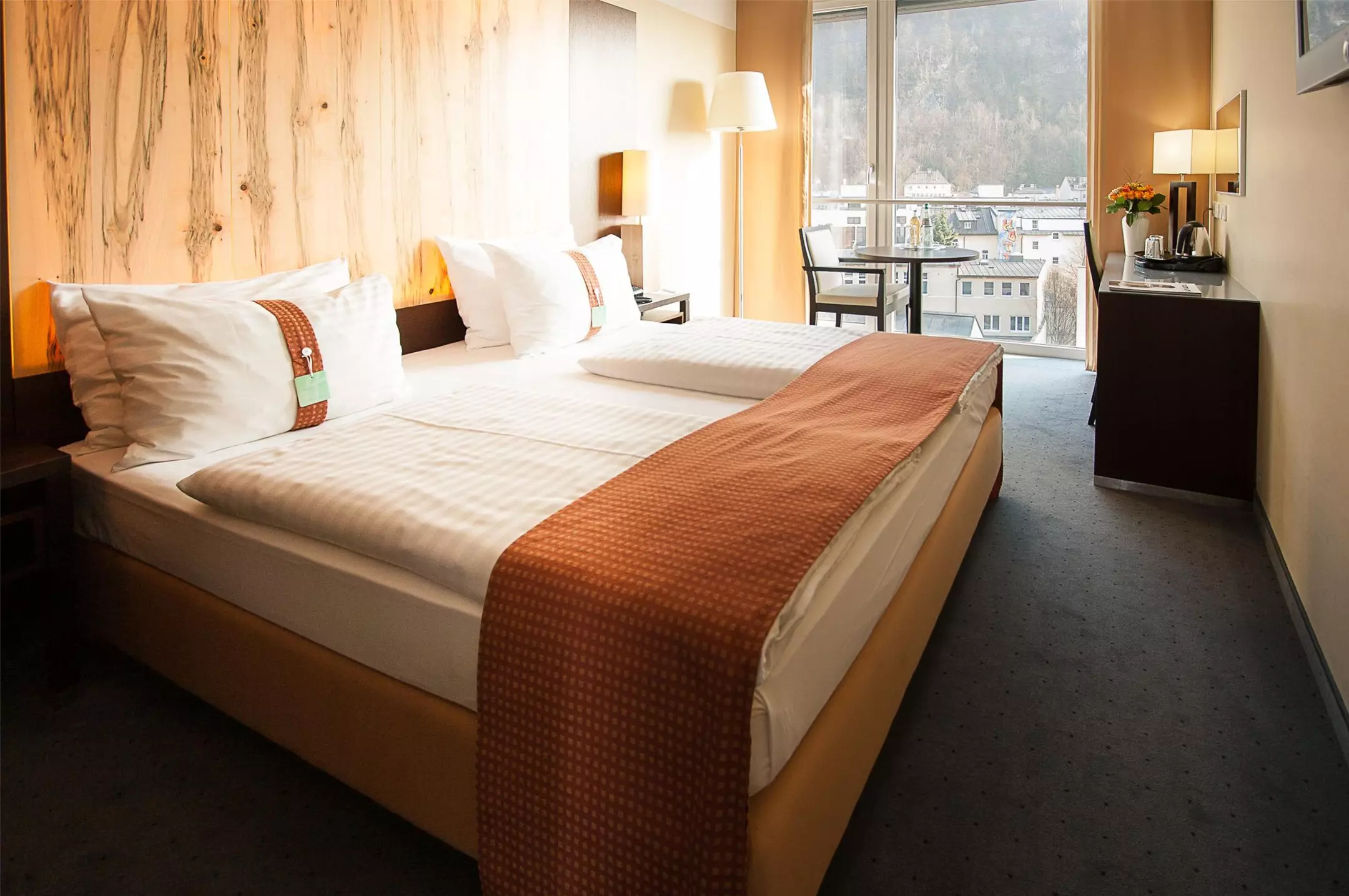 هتل Holiday Inn Salzburg City Salzburg