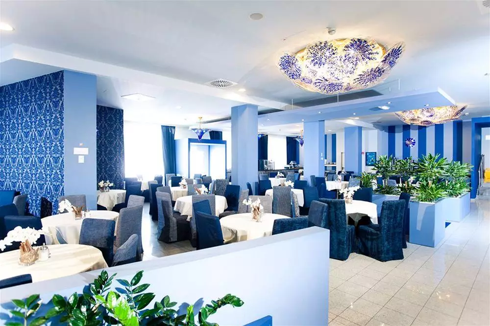Alibaba https://cdn.alibaba.ir/ostorage/hotel-accommodation-images/6a0af229c86edf55f722b739_Vienna-Lenas-Donau-1.webp