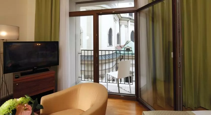 Alibaba https://cdn.alibaba.ir/ostorage/hotel-accommodation-images/6a0af5f9c86edf55f722ba9e_Vienna-Wandl-1.webp