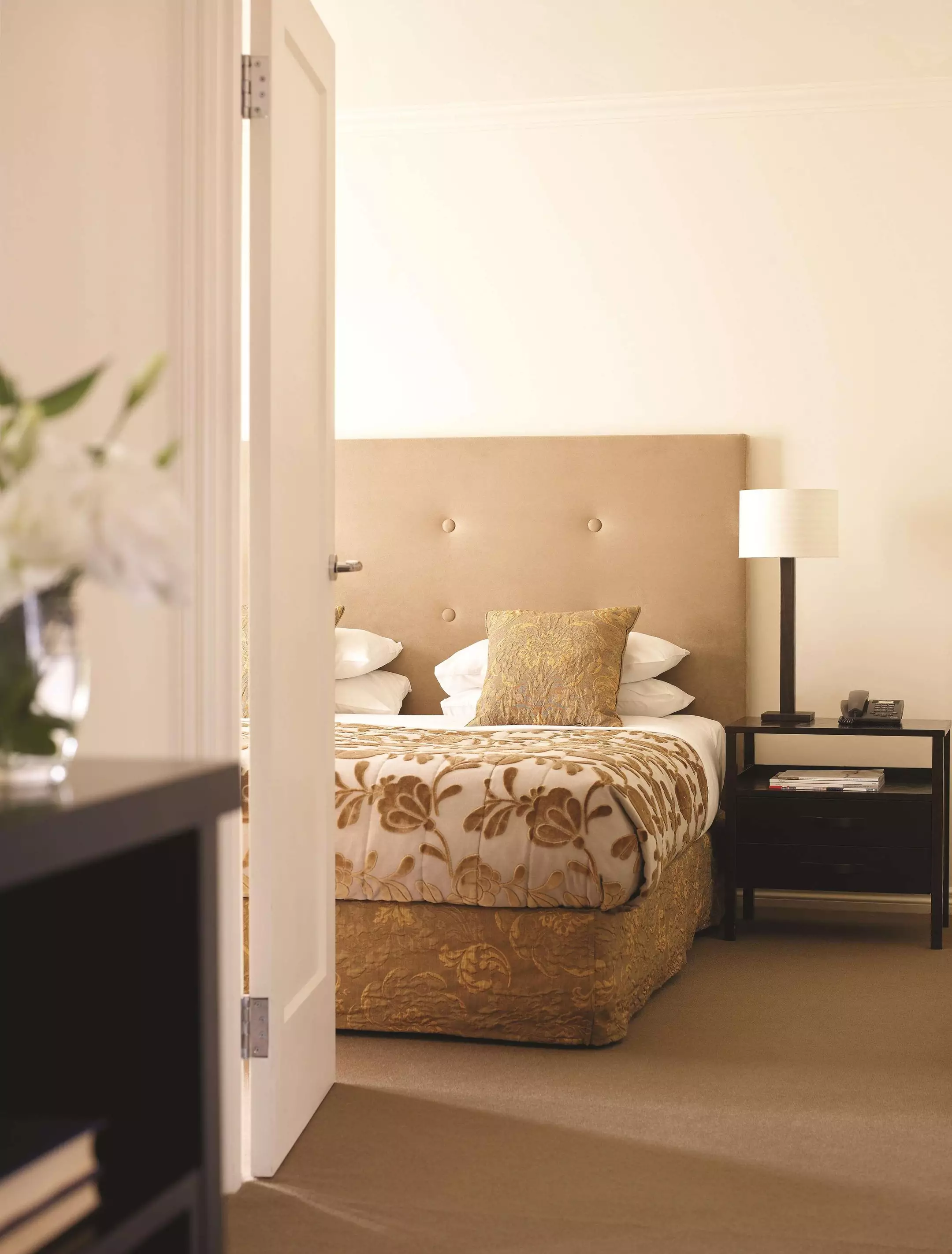 هتل The Lyall Hotel & Spa Melbourne