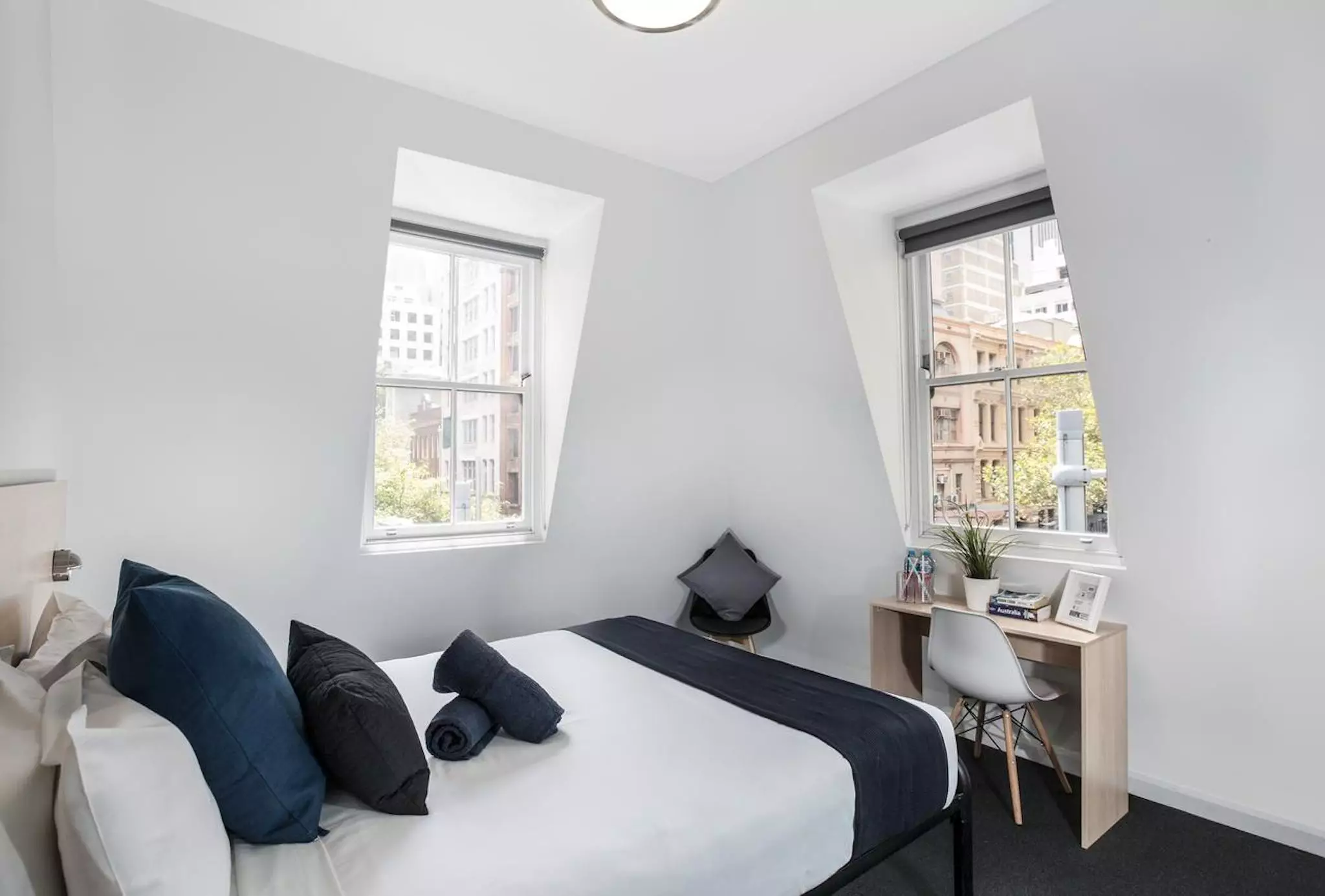 هتل Base Backpackers Sydney Sydney