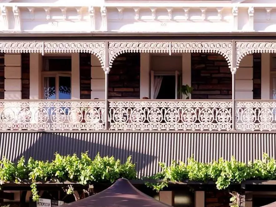 هتل Hotel Metropolitan Adelaide