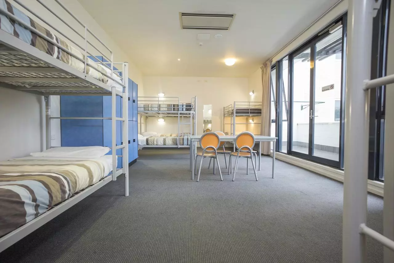 هتل Canberra City YHA Canberra
