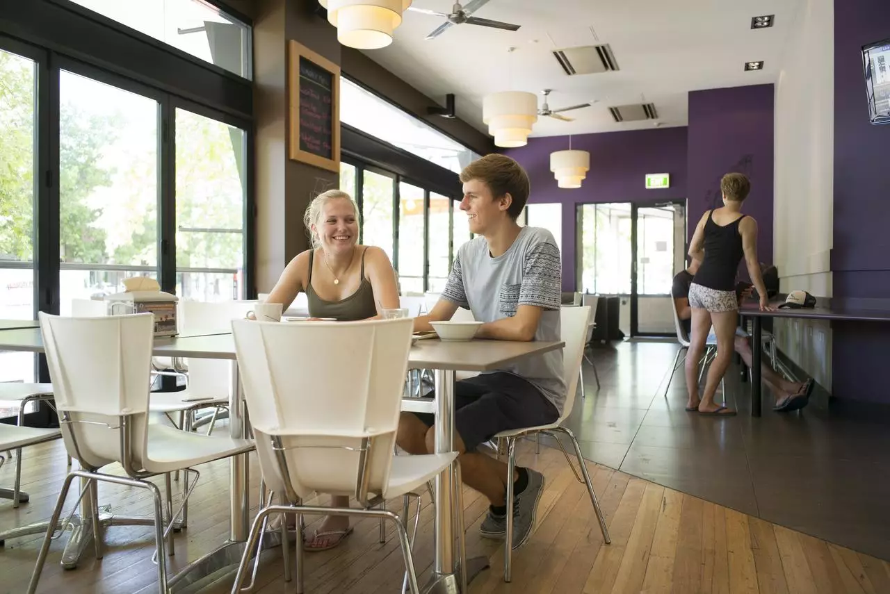 هتل Canberra City YHA Canberra