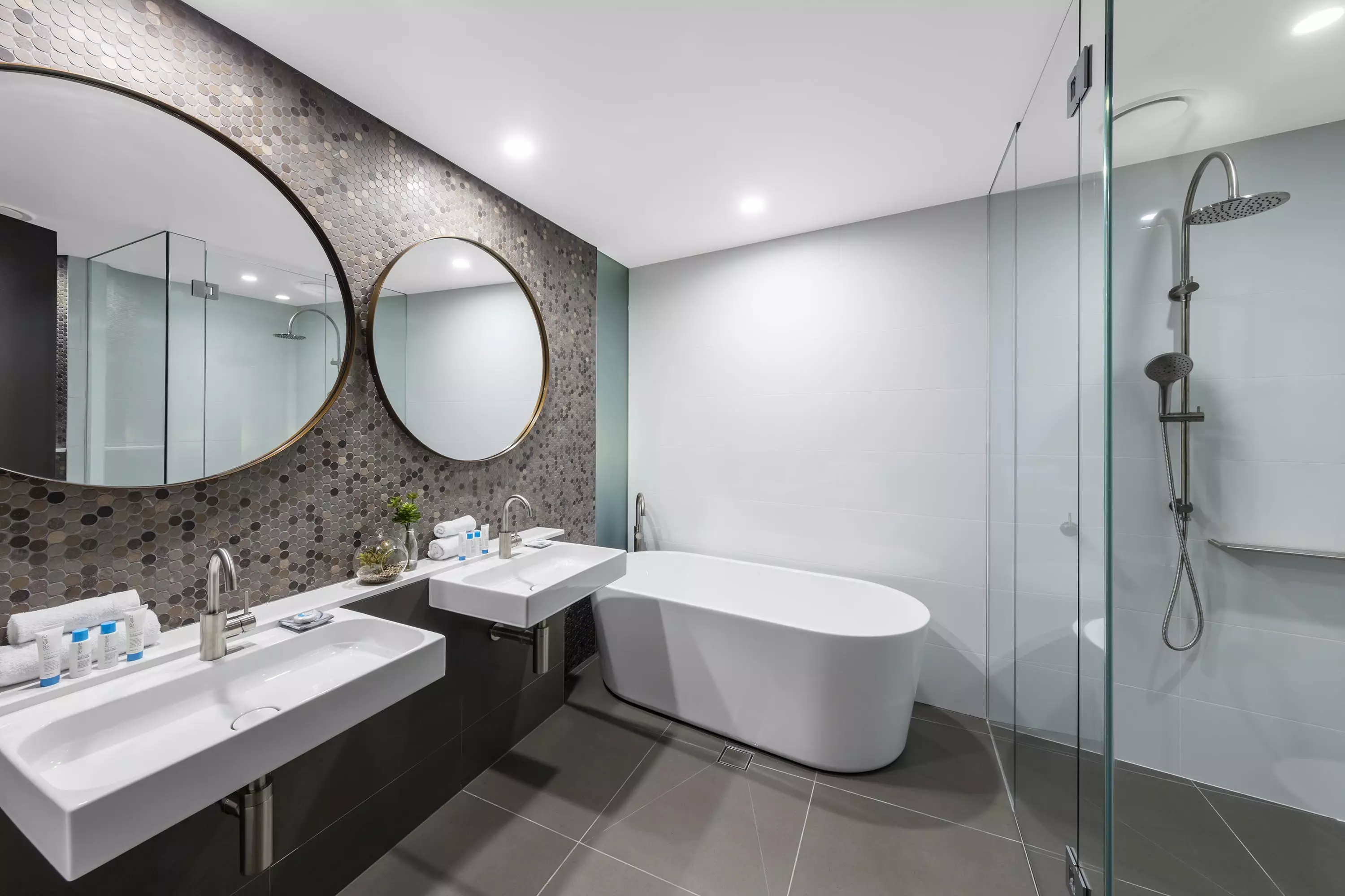 هتل Vibe Hotel Canberra Airport Canberra